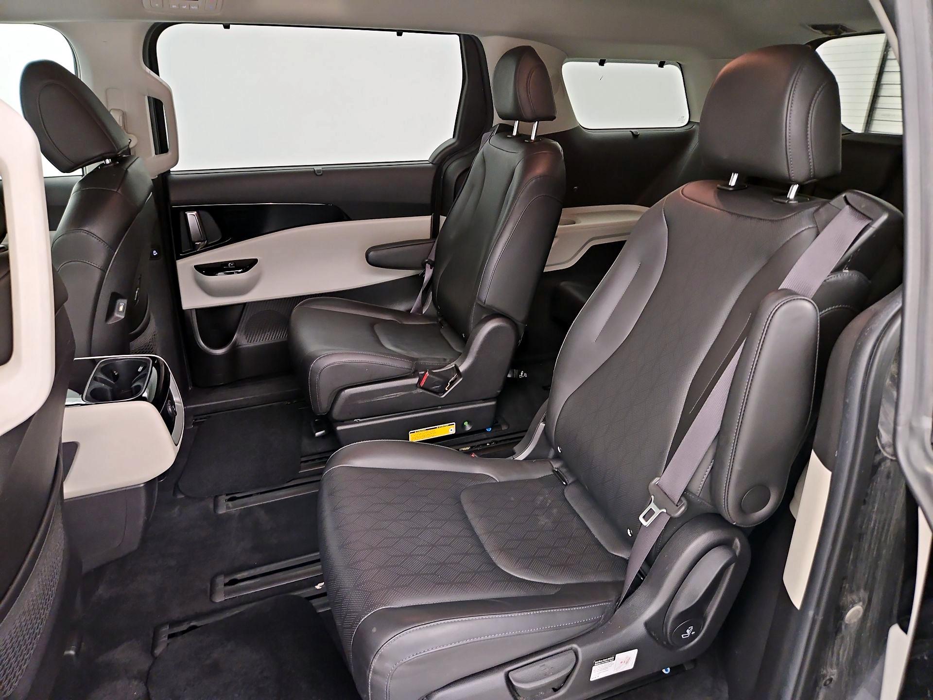Thumbnail: 2022 Kia Carnival - 20