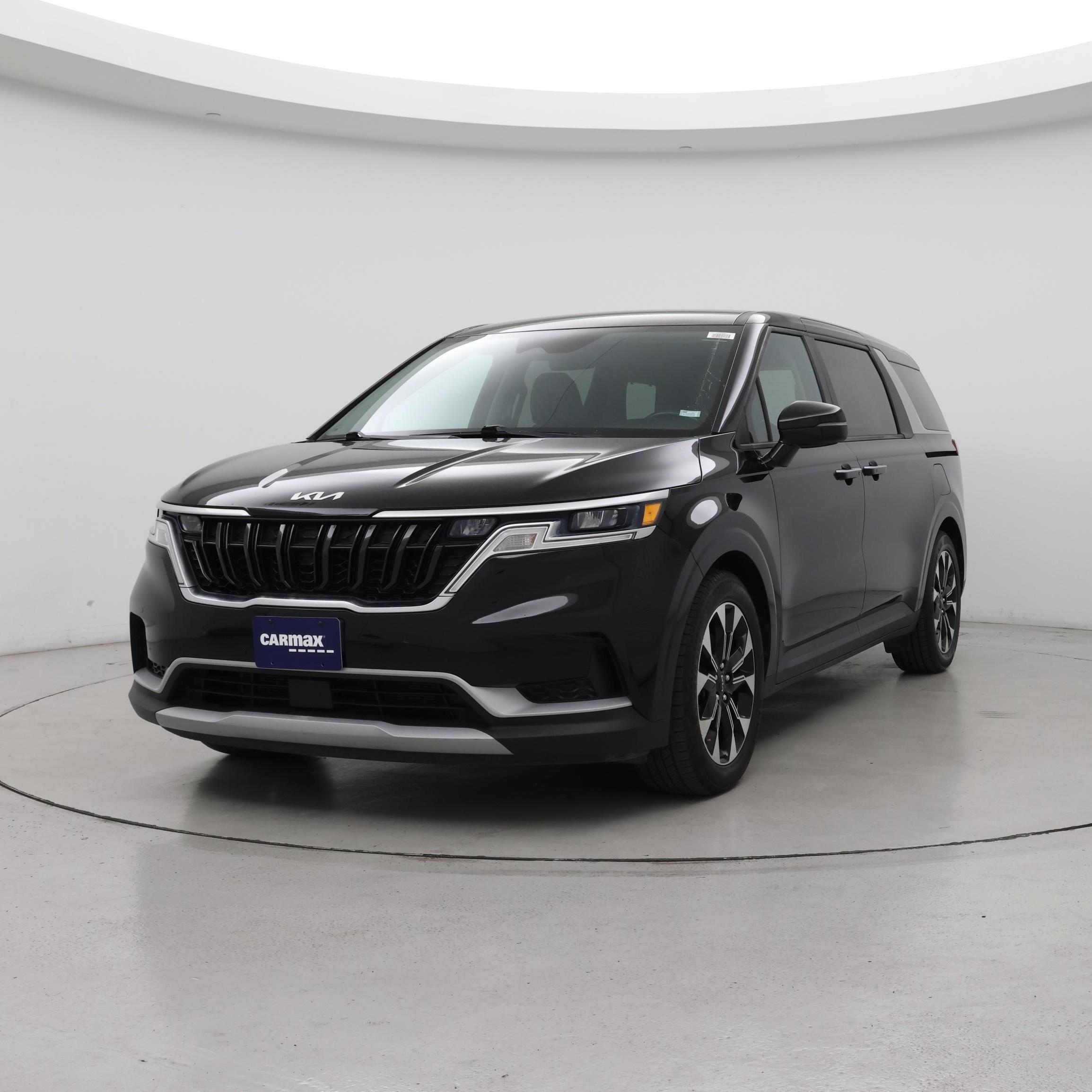 Thumbnail: 2022 Kia Carnival - 4