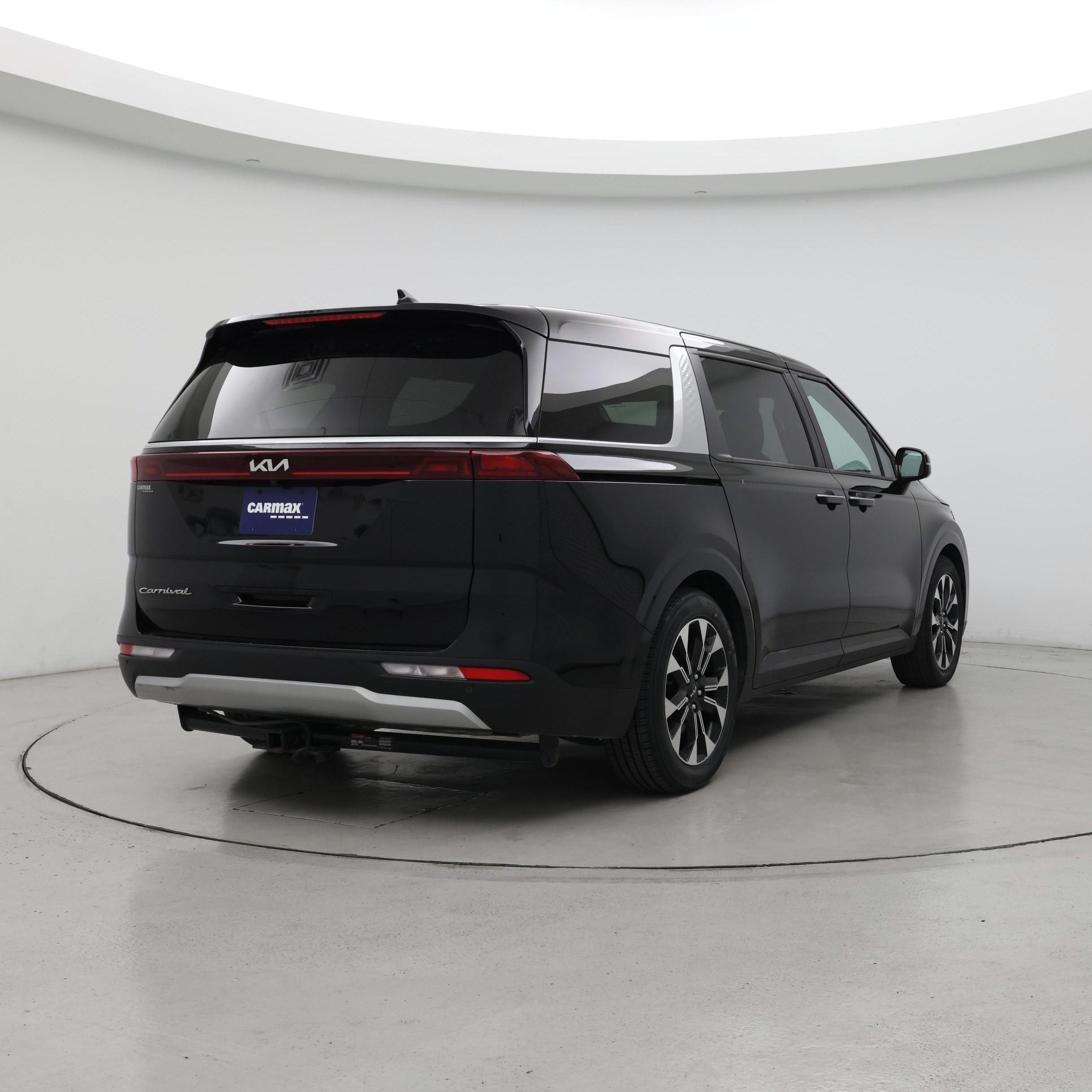 Thumbnail: 2022 Kia Carnival - 8