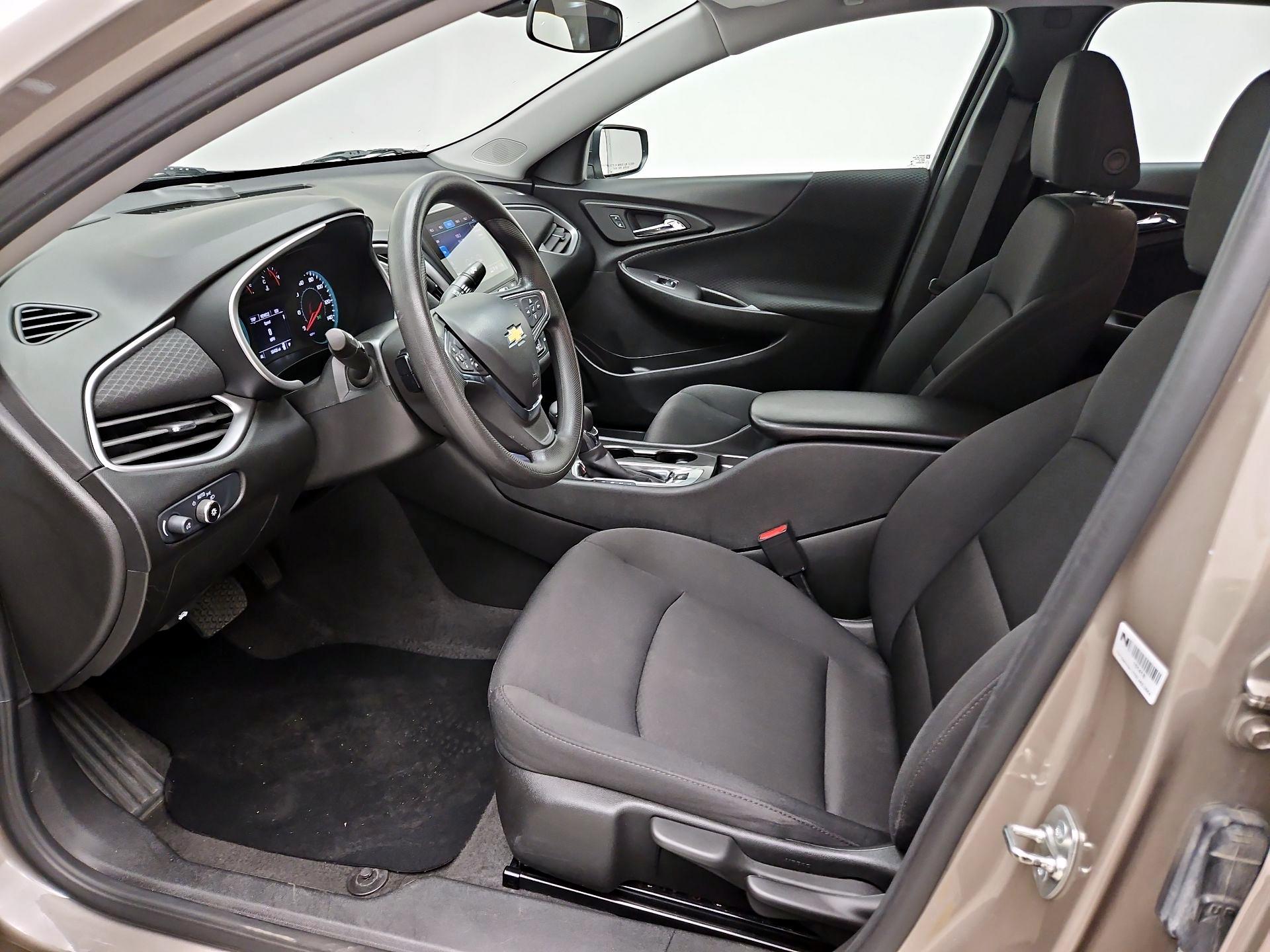 Thumbnail: 2024 Chevrolet Malibu - 9
