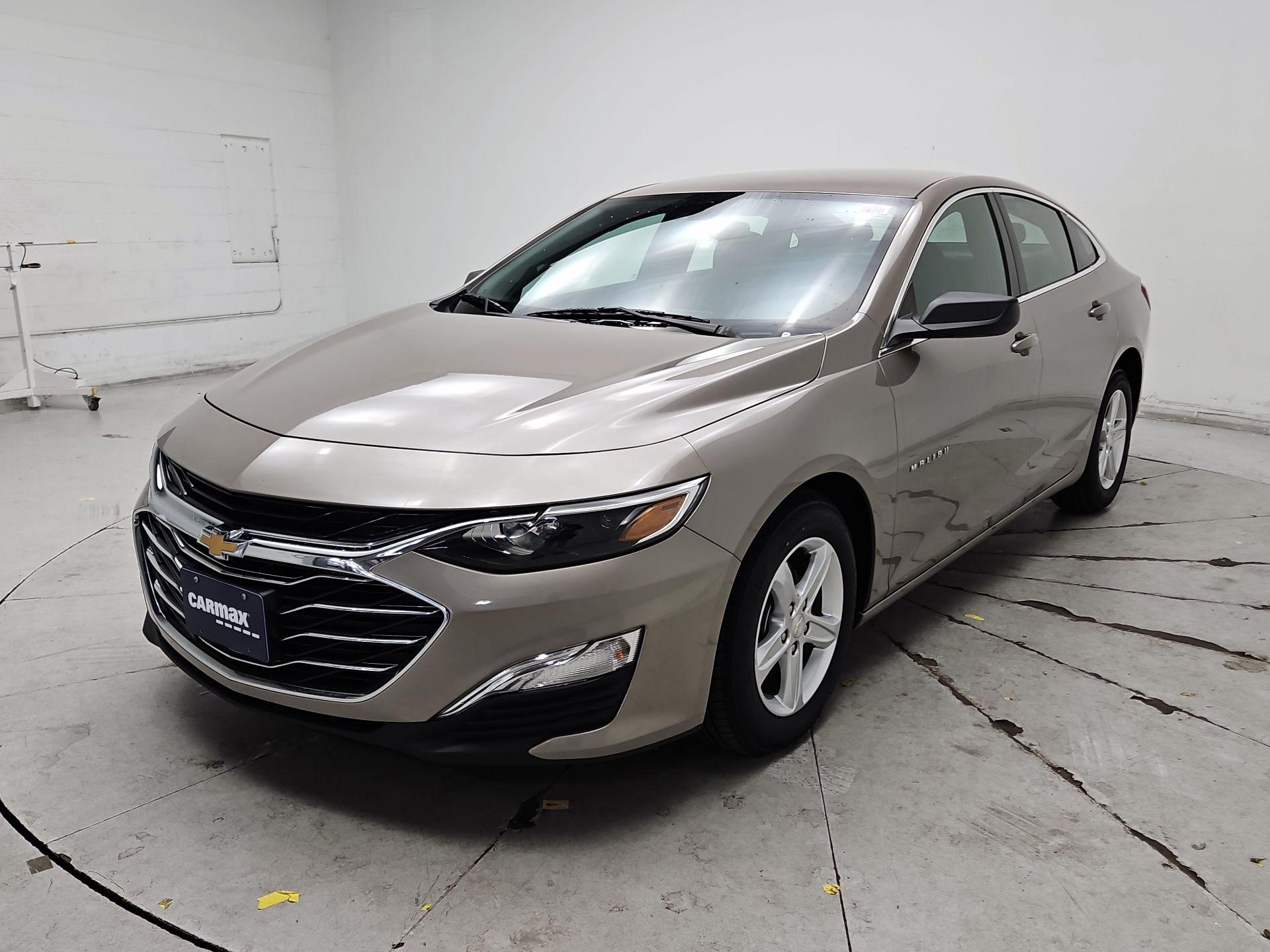 Thumbnail: 2024 Chevrolet Malibu - 3
