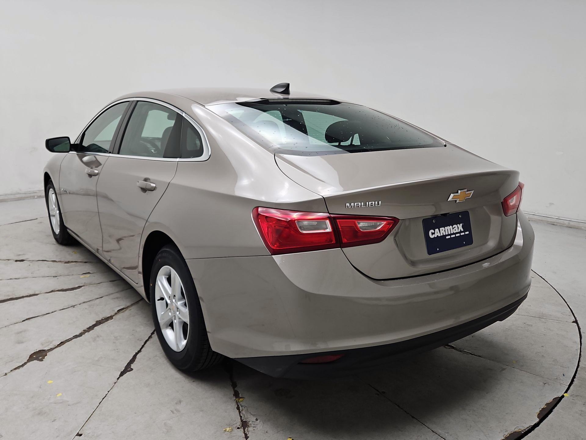 Thumbnail: 2024 Chevrolet Malibu - 7