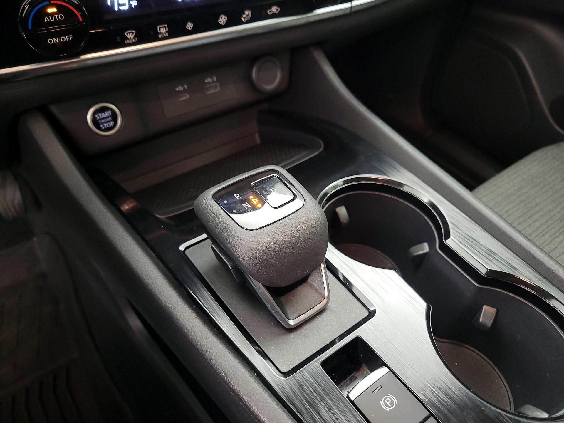 Thumbnail: 2023 Nissan Rogue - 17