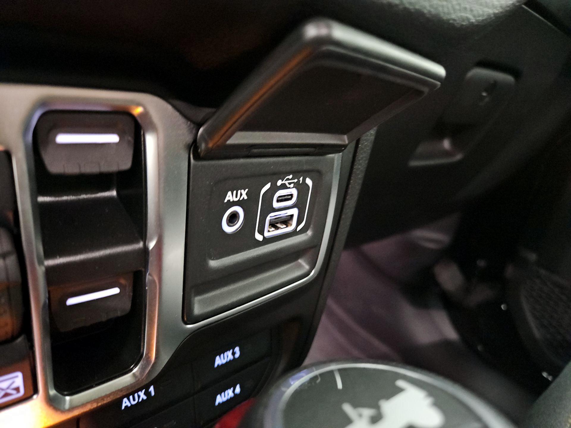 Thumbnail: 2025 Jeep Wrangler - 18