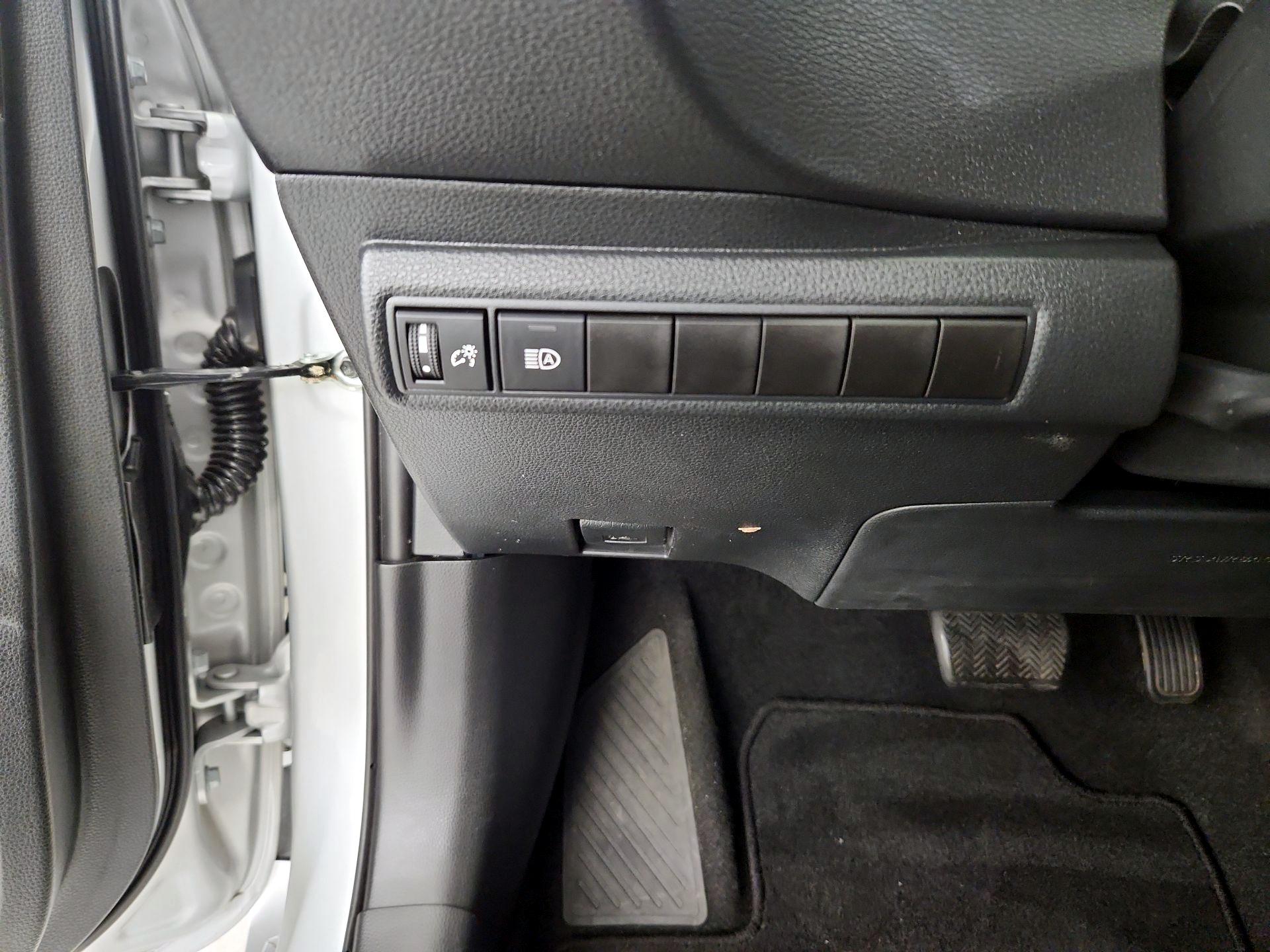 Thumbnail: 2024 Toyota Corolla - 13