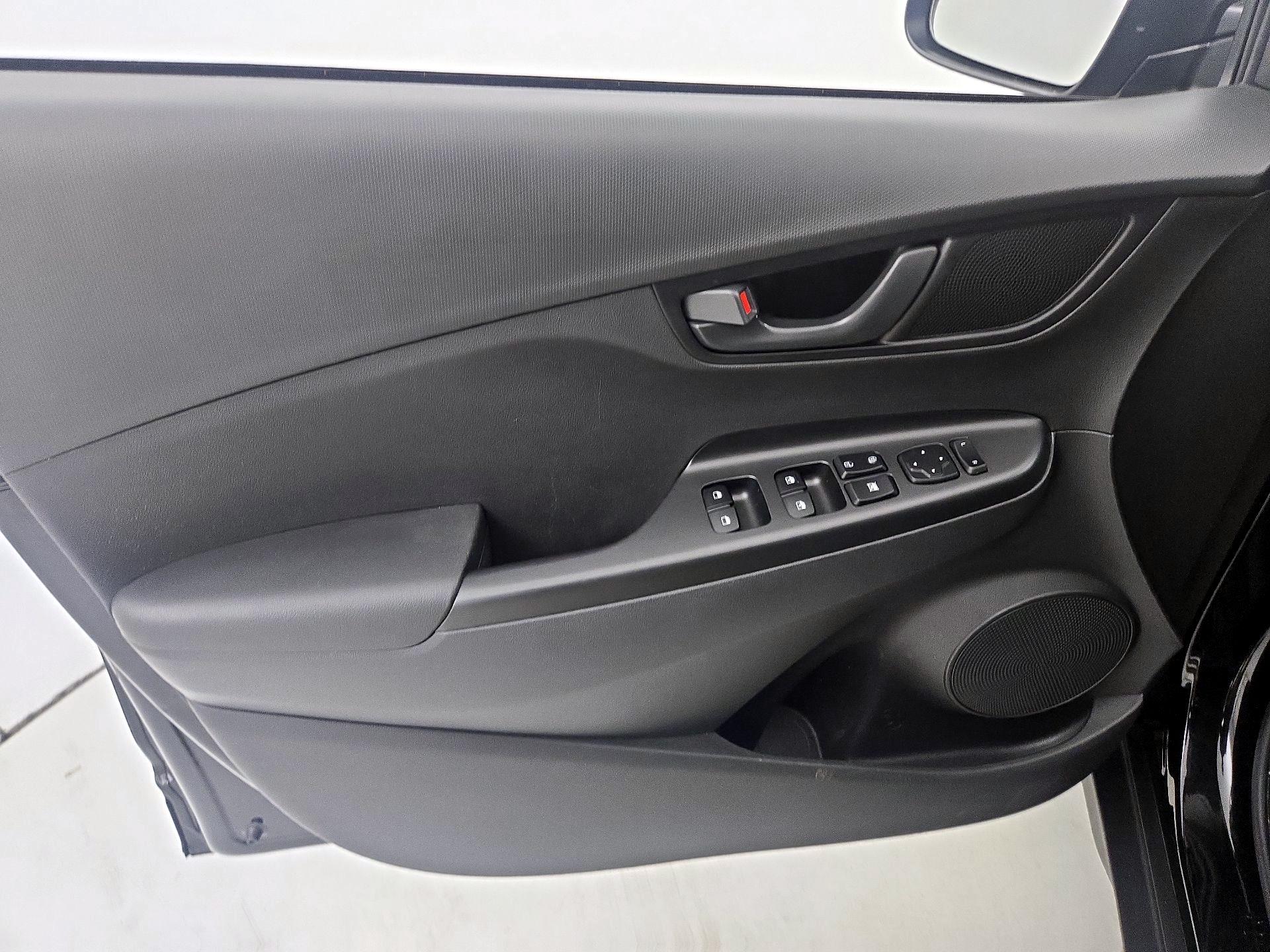 Thumbnail: 2023 Hyundai Kona - 12