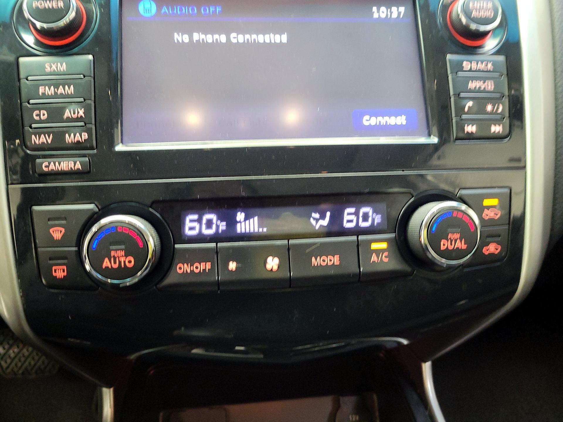 Thumbnail: 2015 Nissan Altima - 15