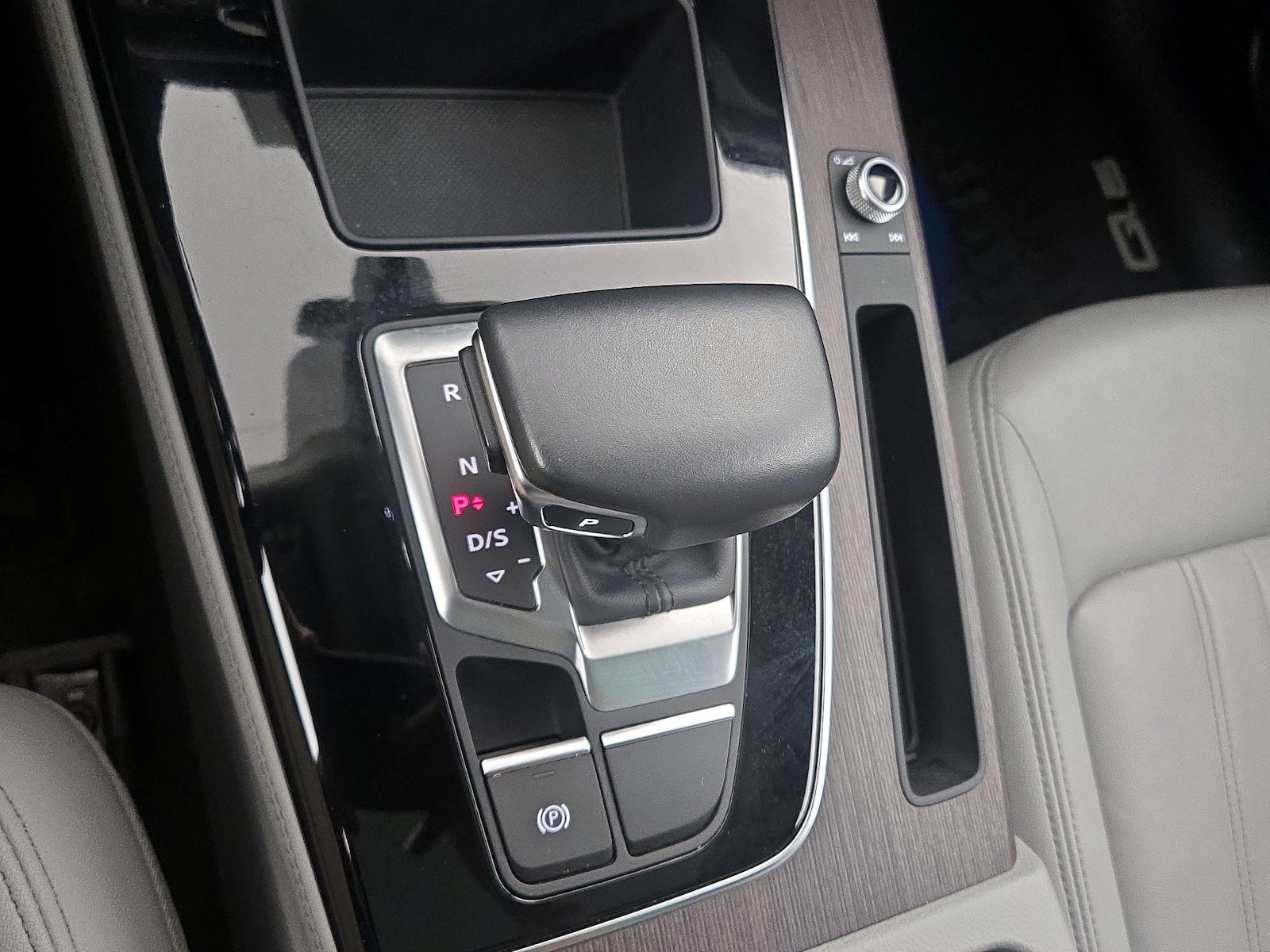2021 Audi Q5 Premium Plus - Photo 18