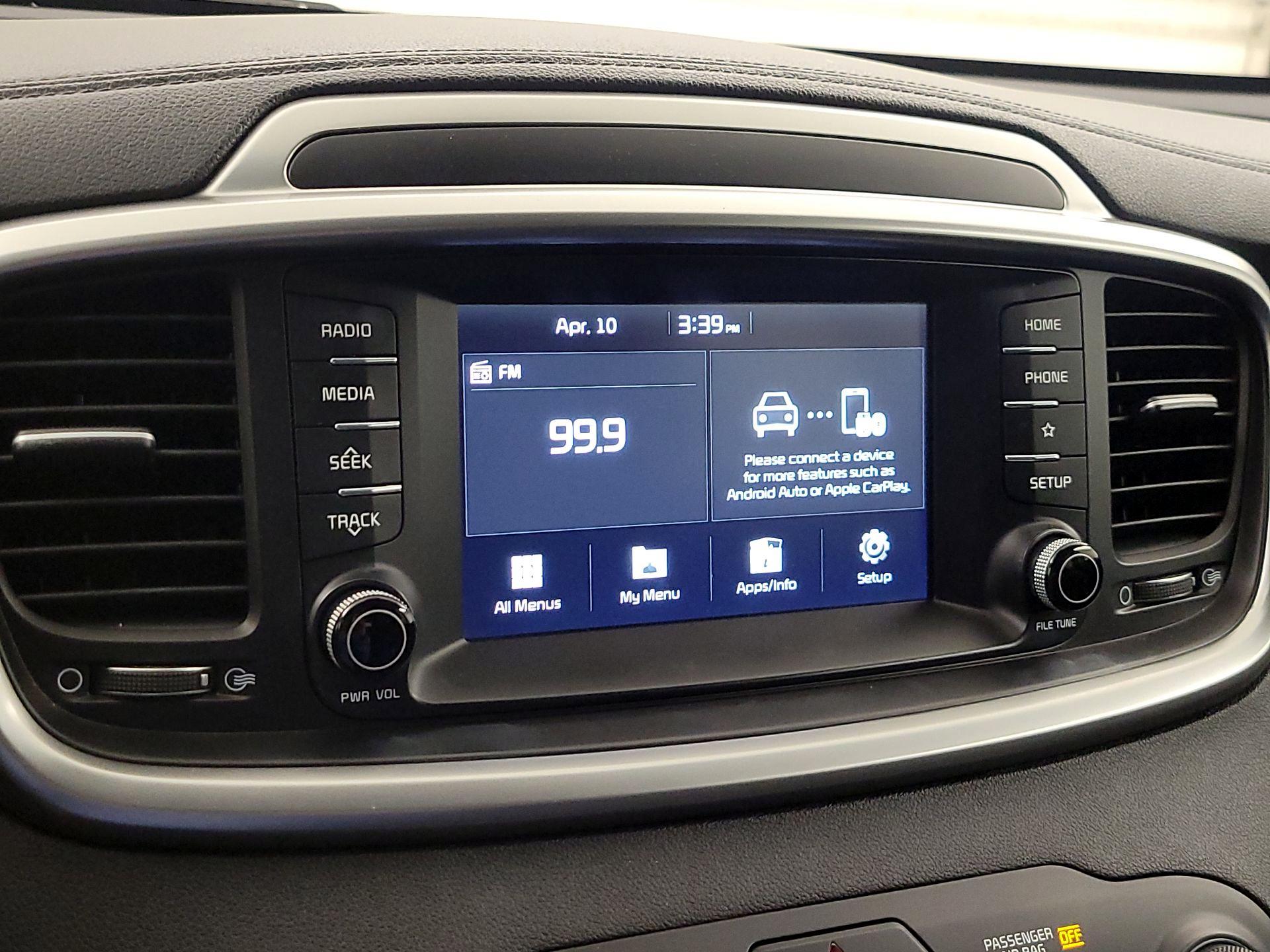 Thumbnail: 2019 Kia Sorento - 15