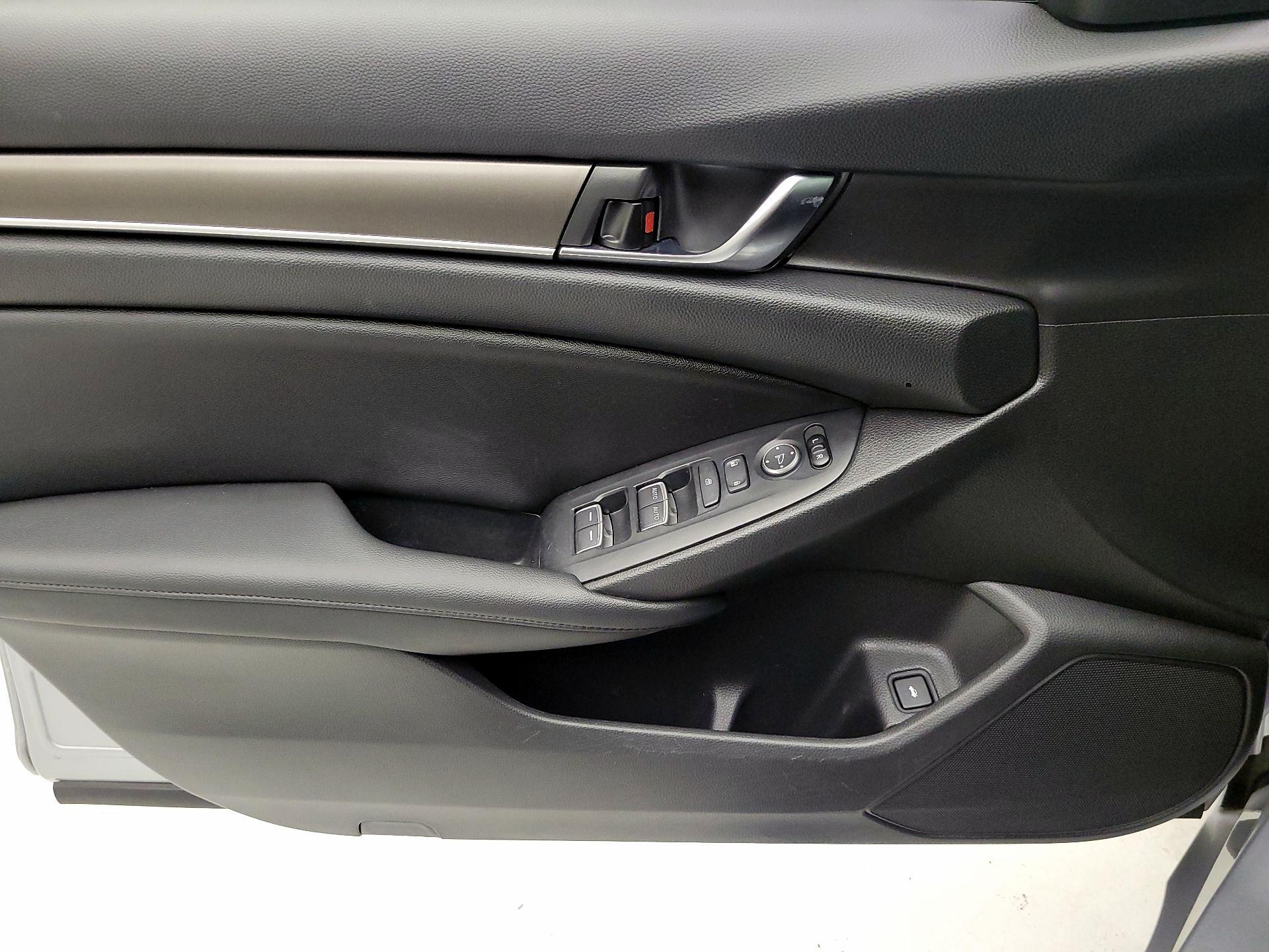 Thumbnail: 2020 Honda Accord - 10