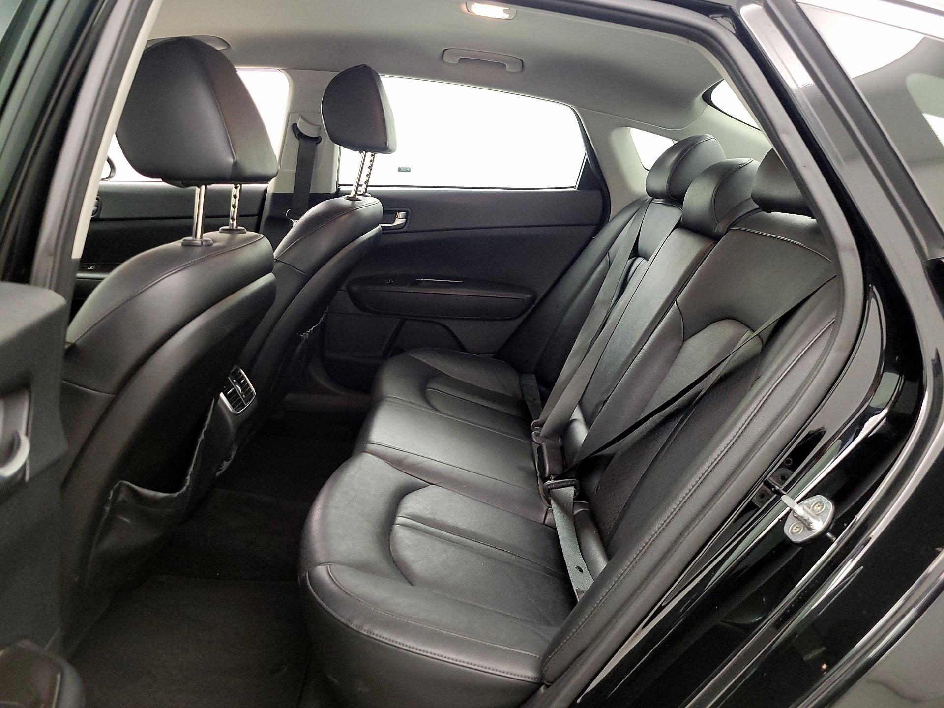 Thumbnail: 2019 Kia Optima - 19