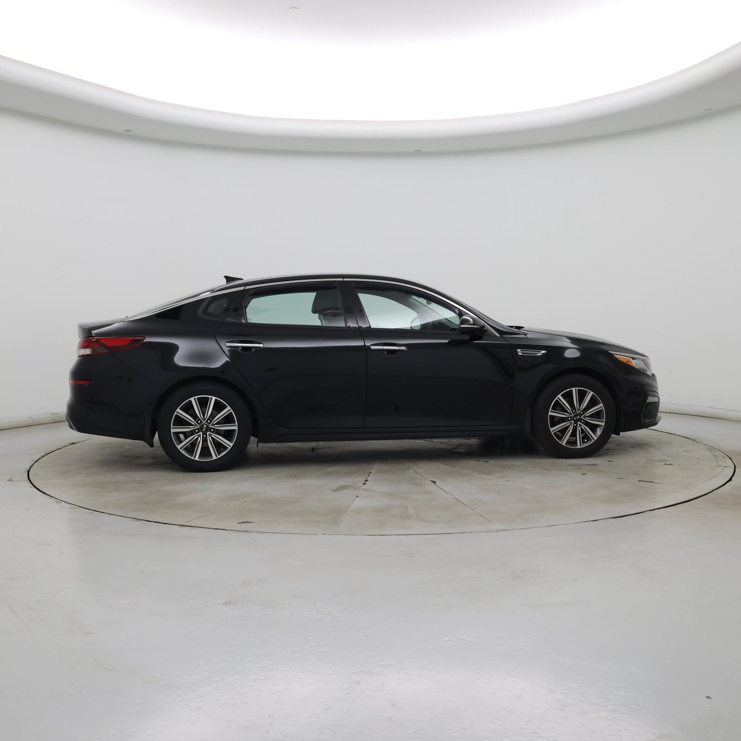 Thumbnail: 2019 Kia Optima - 7