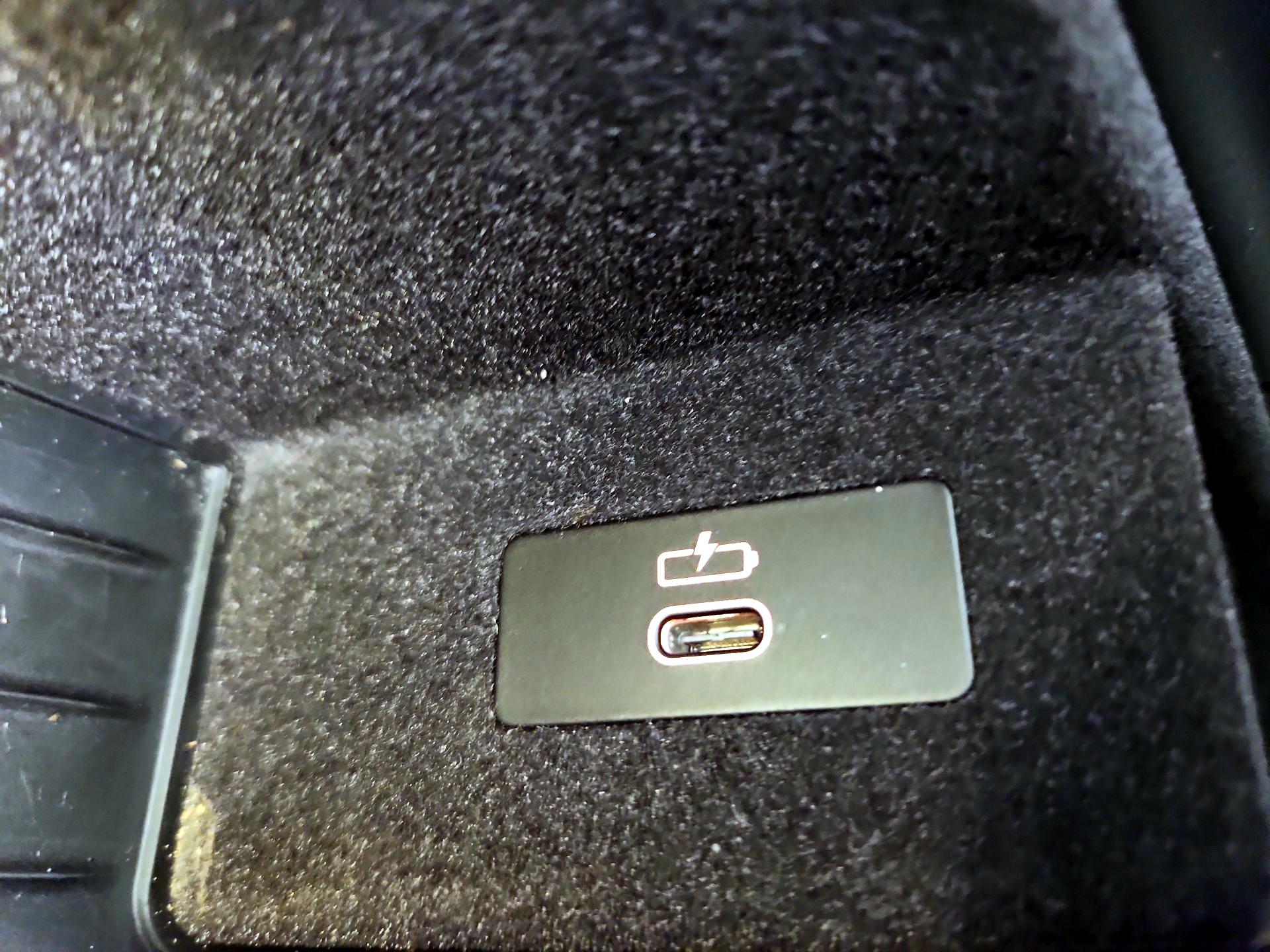 Thumbnail: 2023 BMW 5 Series - 19