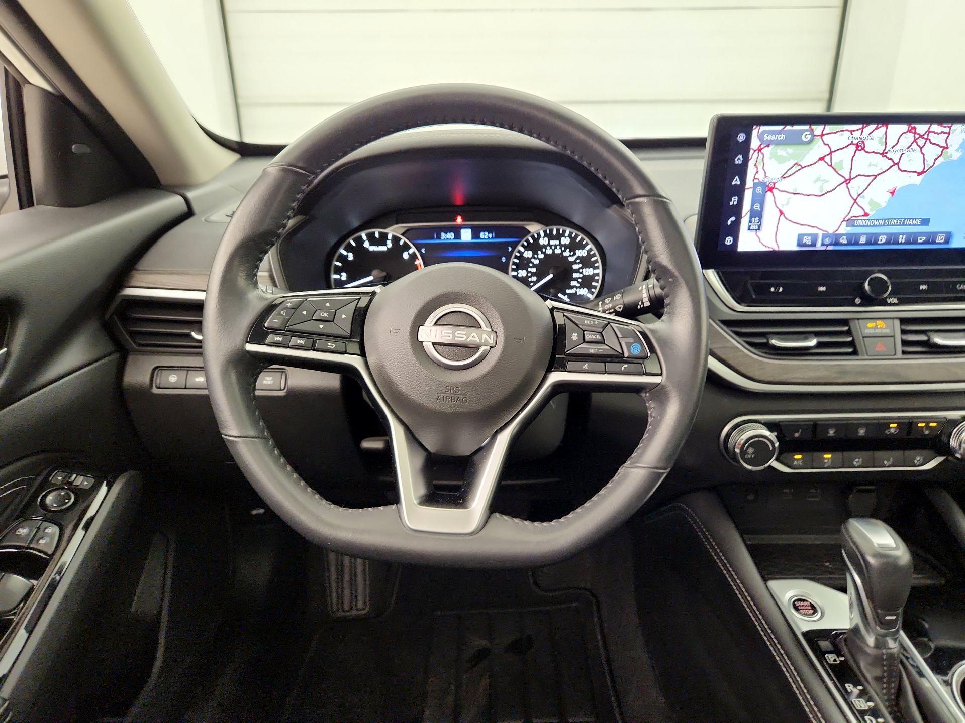 Thumbnail: 2023 Nissan Altima - 10