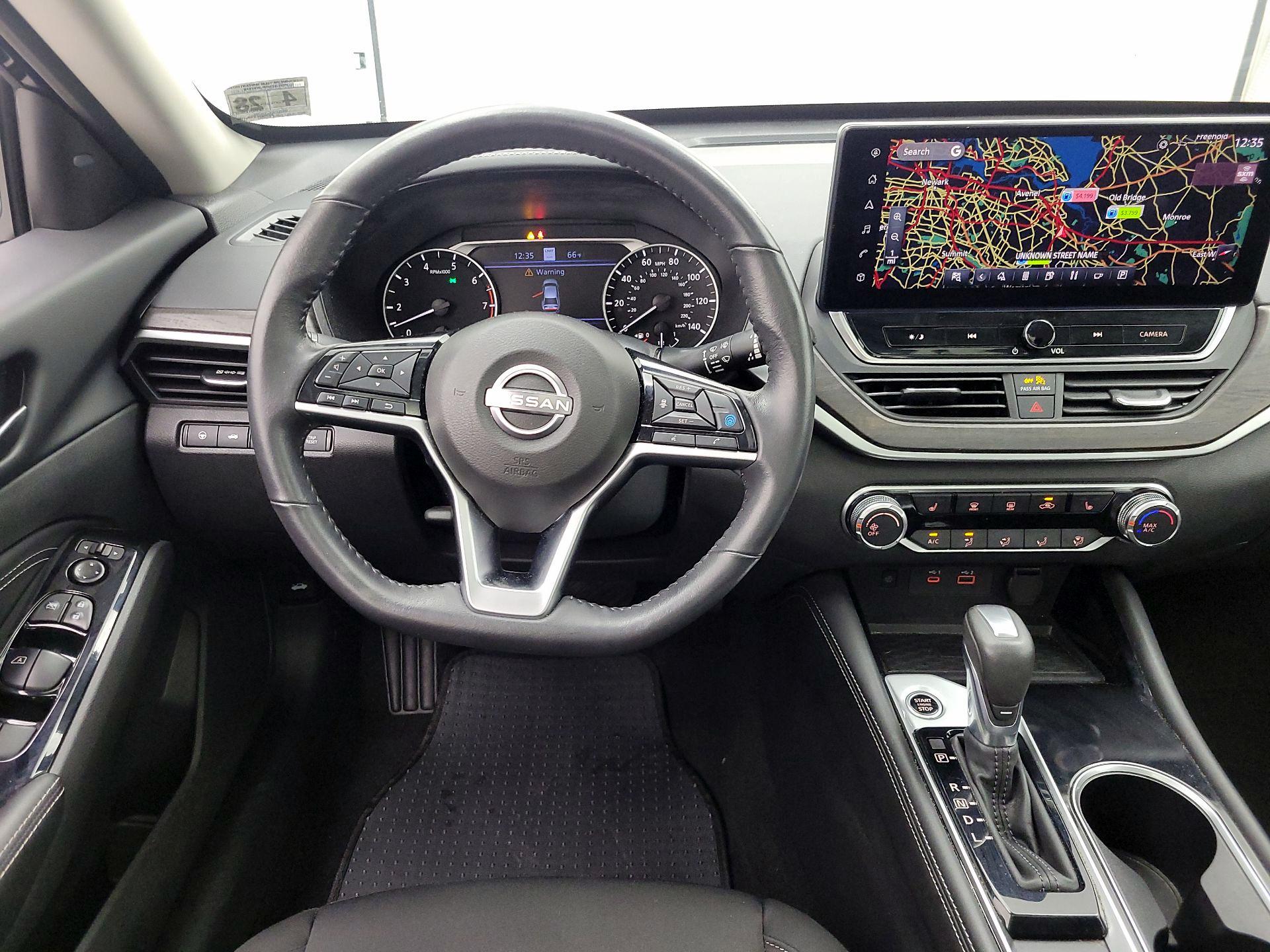 Thumbnail: 2023 Nissan Altima - 10