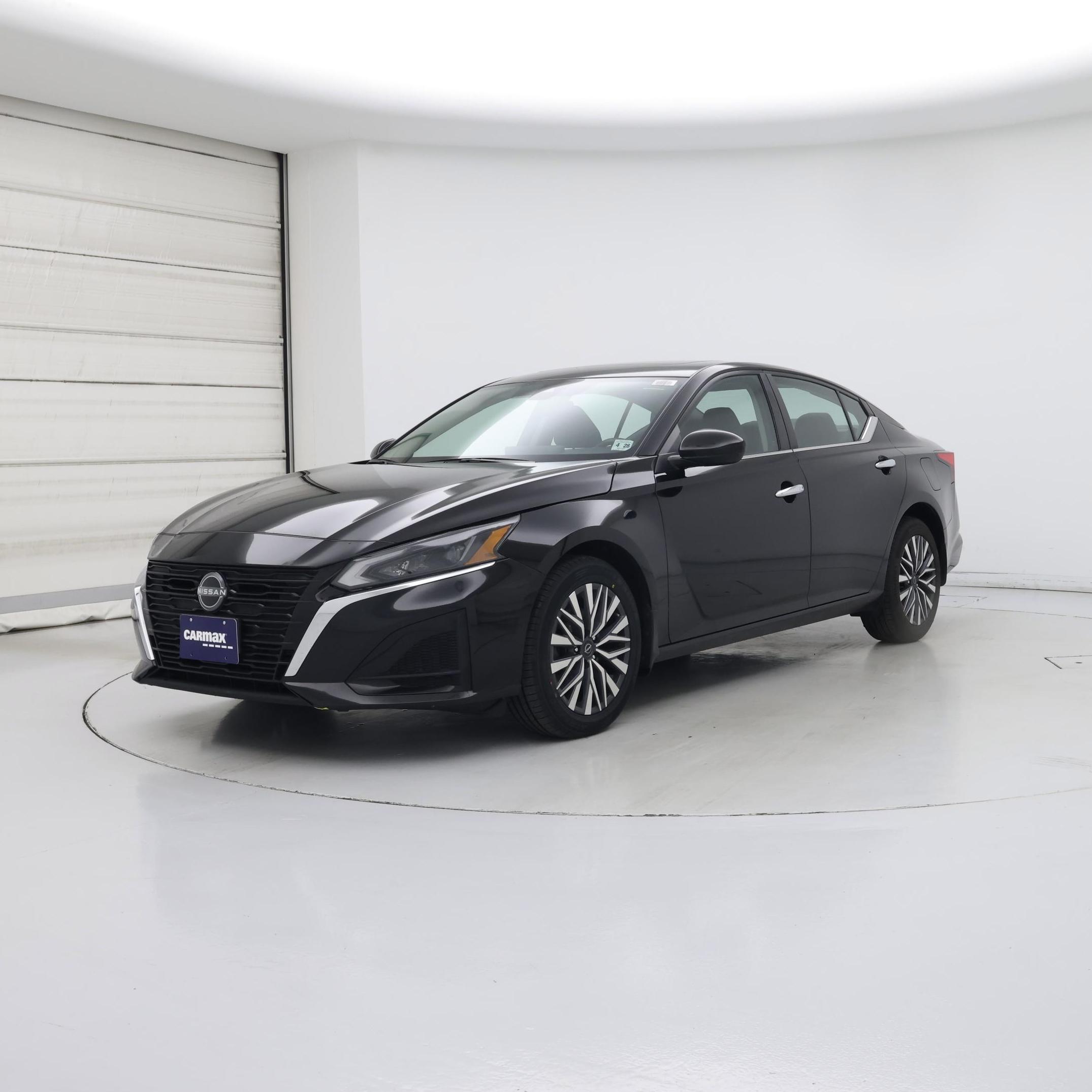 Thumbnail: 2023 Nissan Altima - 4