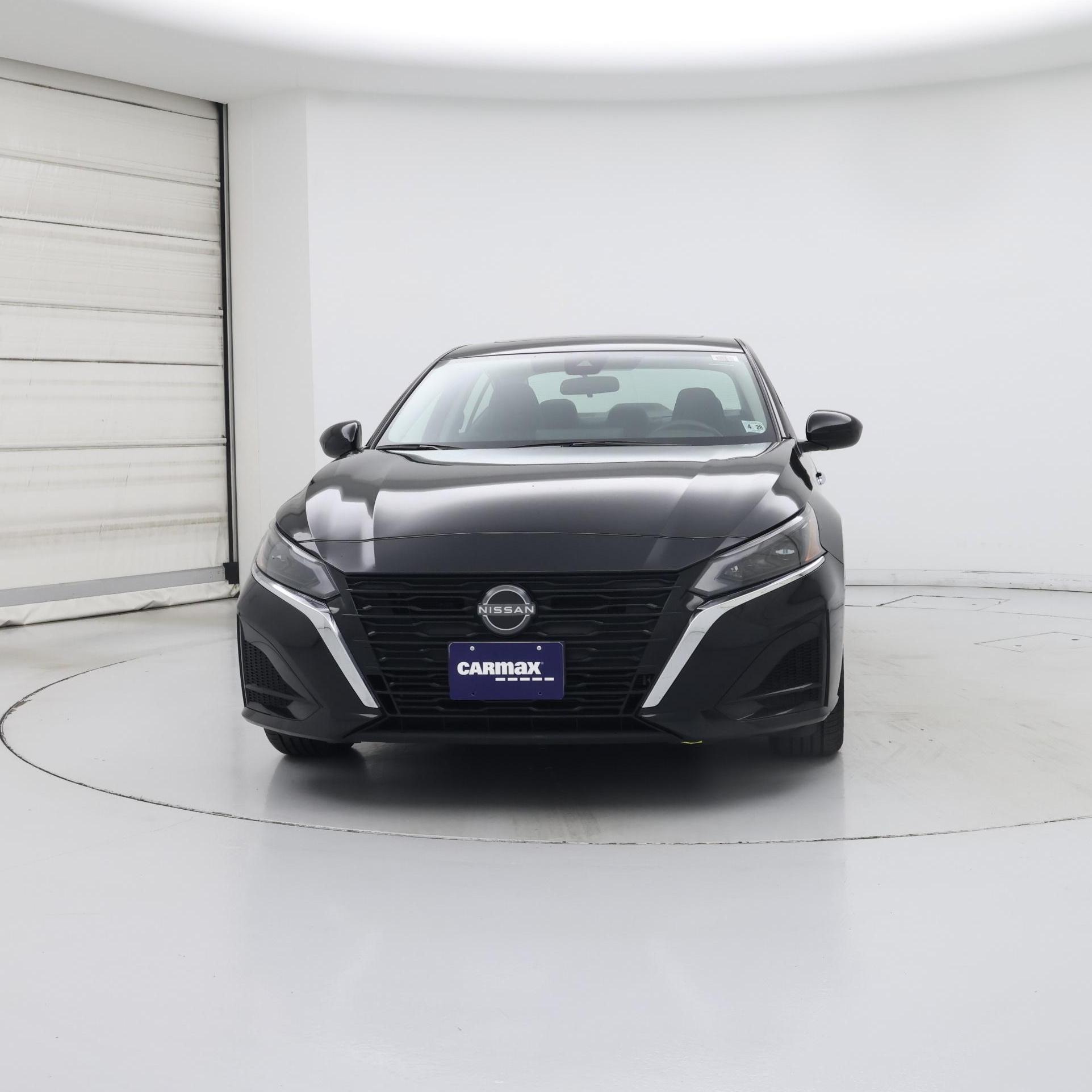 Thumbnail: 2023 Nissan Altima - 5