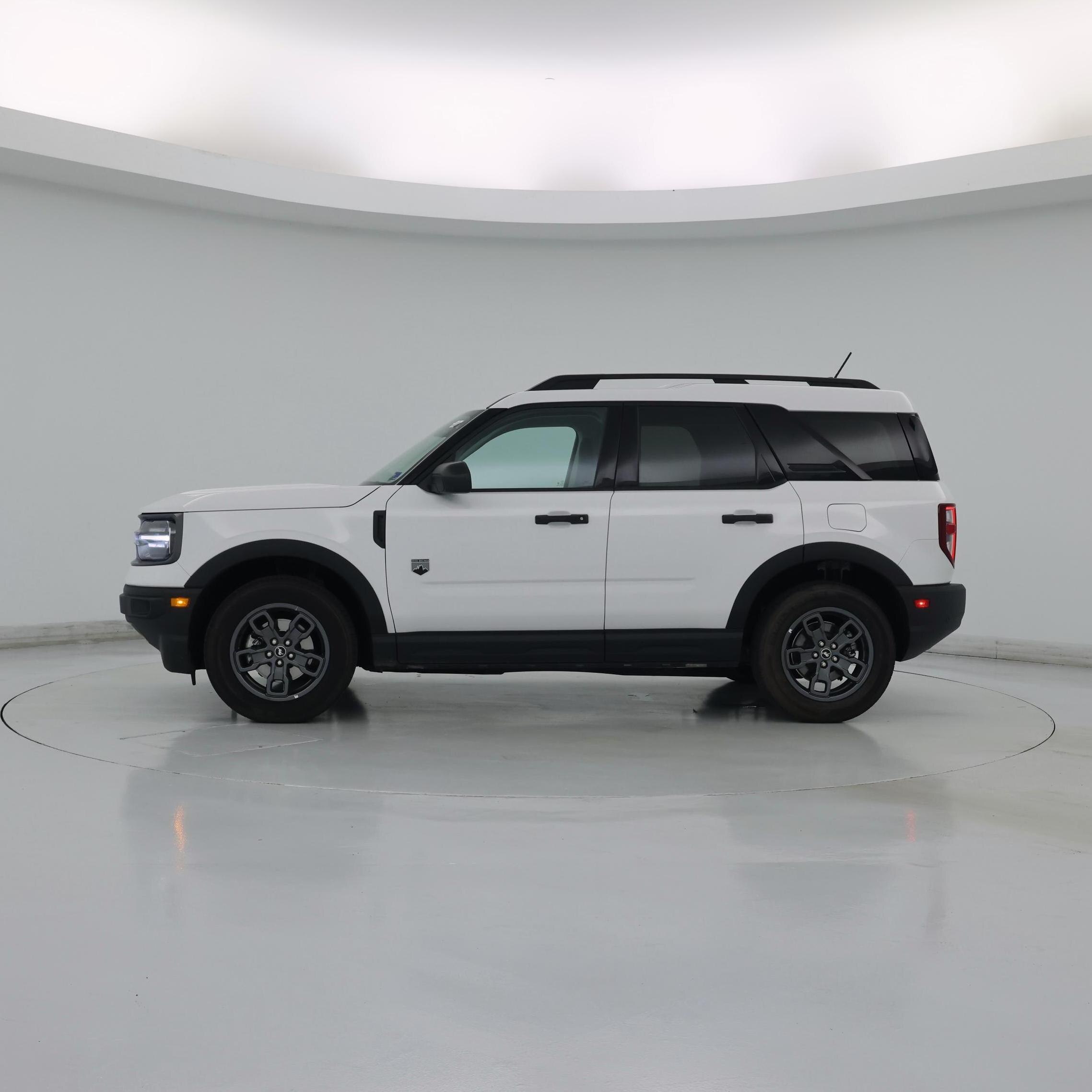 Thumbnail: 2022 Ford Bronco Sport - 3