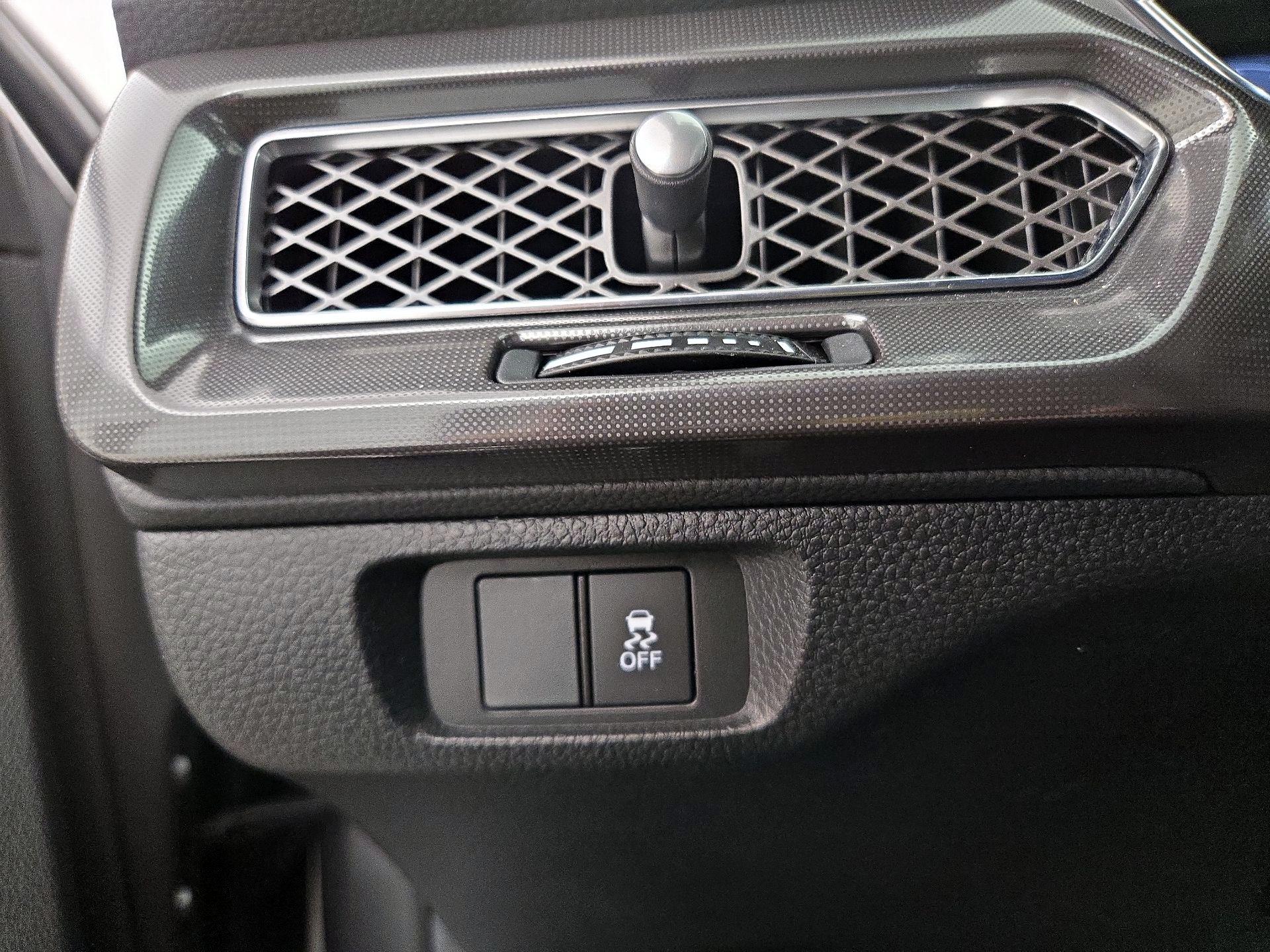 Thumbnail: 2025 Acura Integra - 13