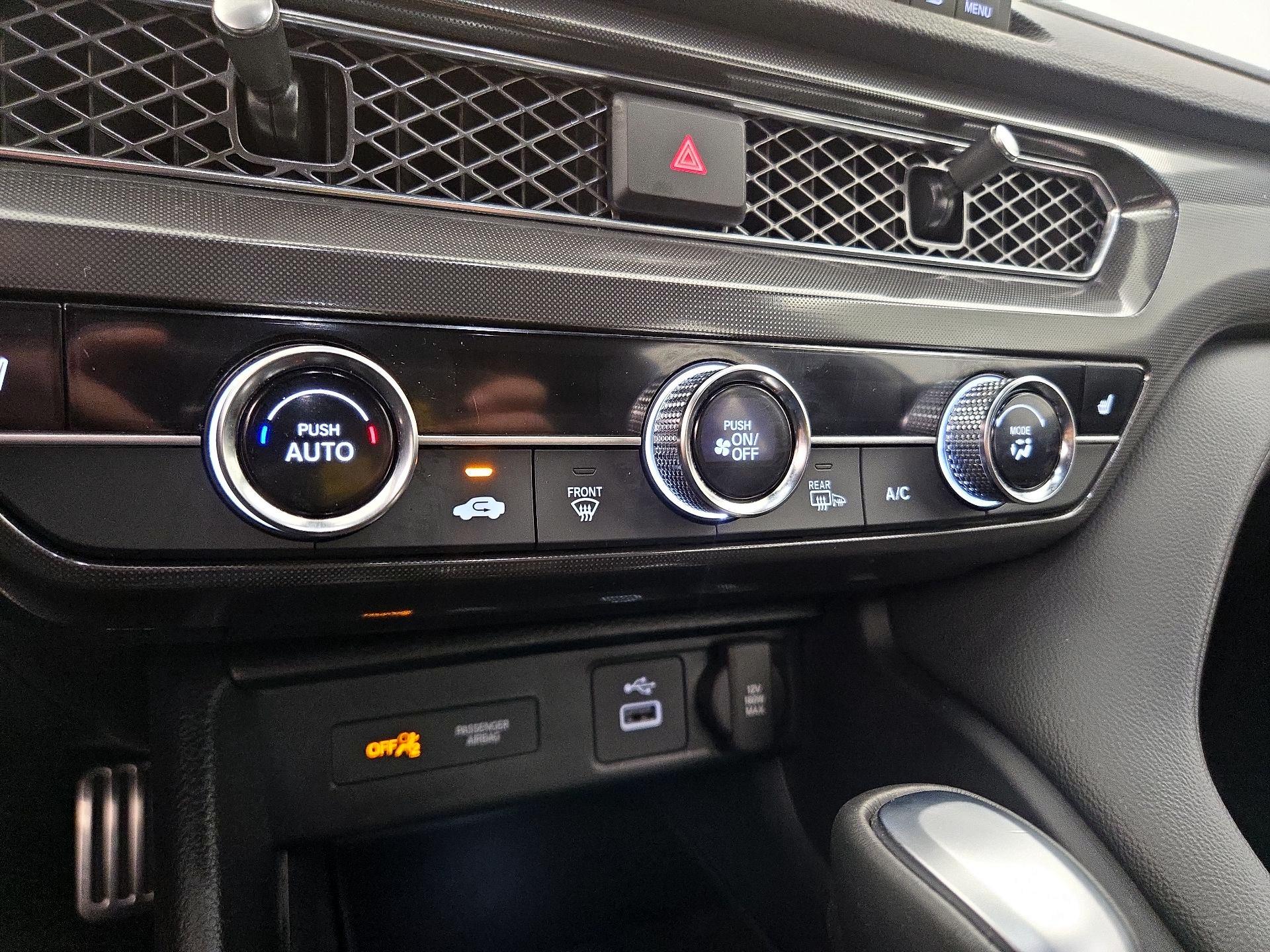 Thumbnail: 2025 Acura Integra - 16