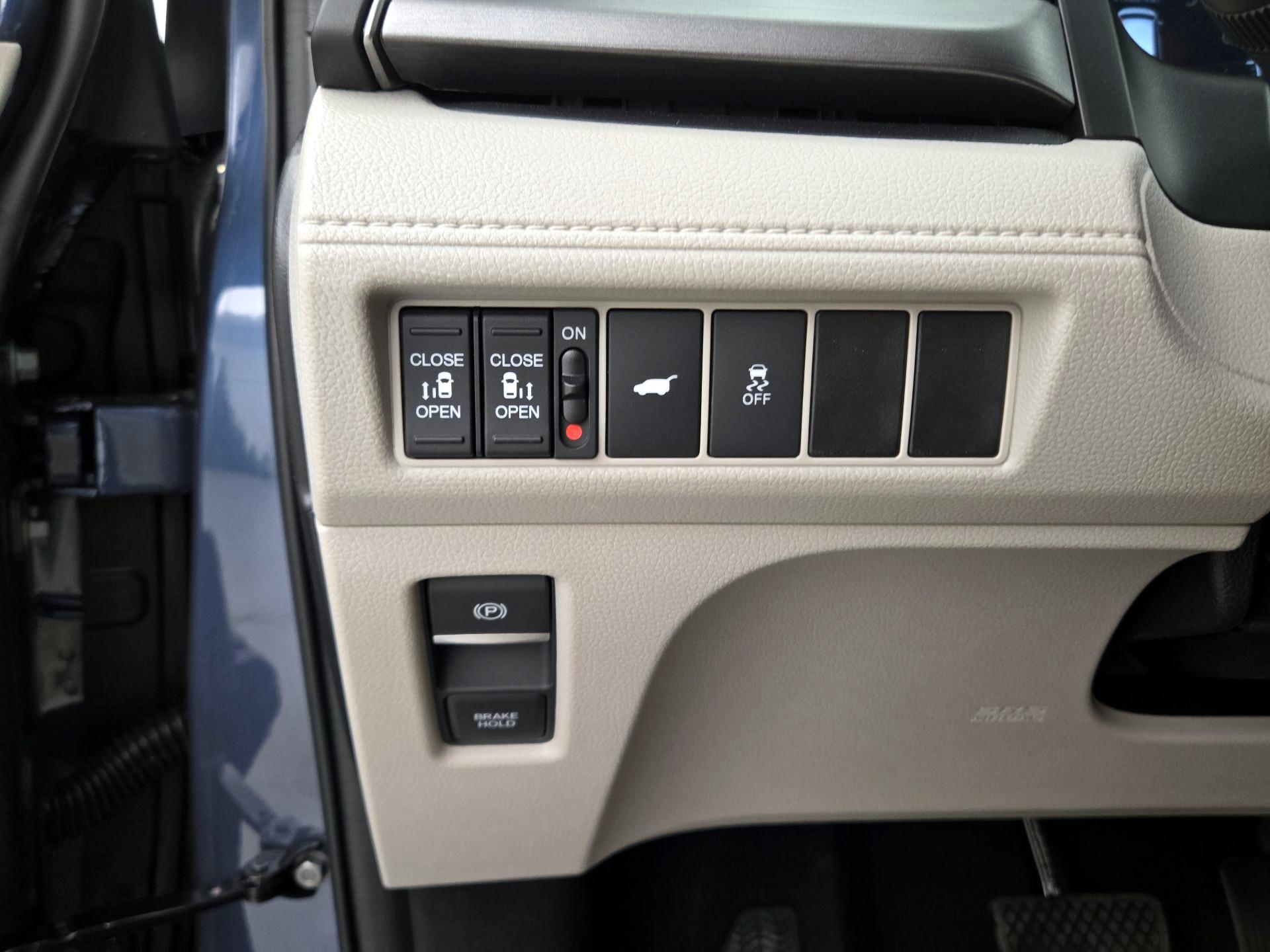 Thumbnail: 2026 Honda Odyssey - 13