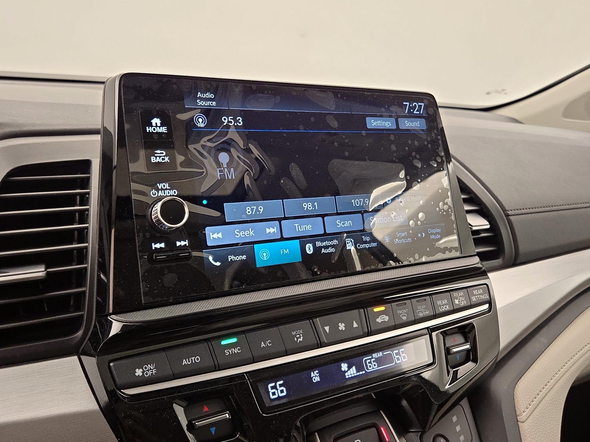 Thumbnail: 2026 Honda Odyssey - 15
