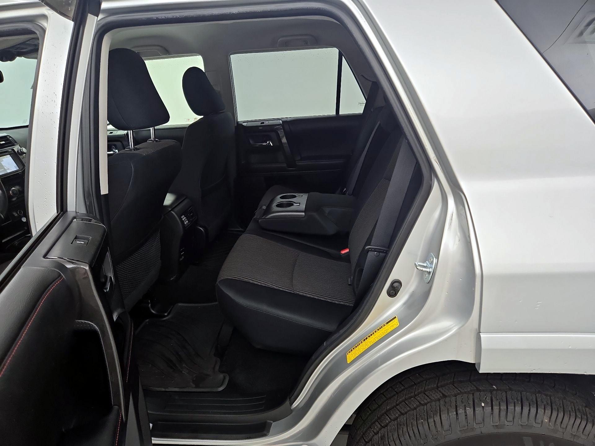 Thumbnail: 2015 Toyota 4Runner - 20