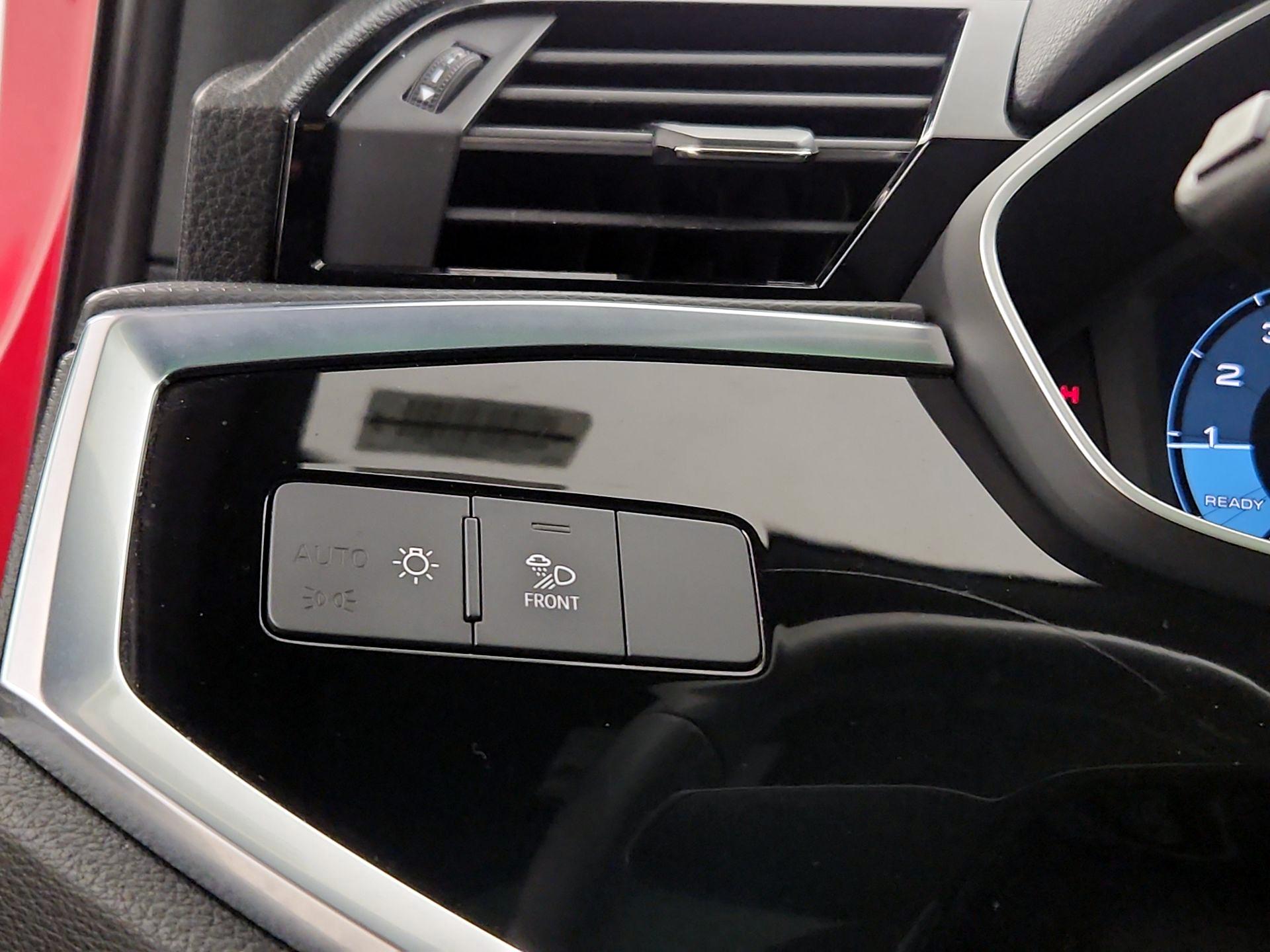 Thumbnail: 2025 Audi Q3 - 13