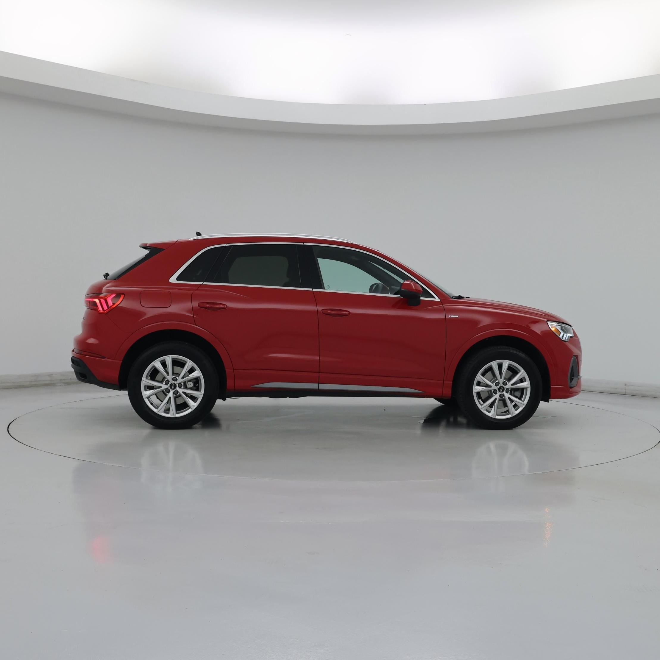 Thumbnail: 2025 Audi Q3 - 7