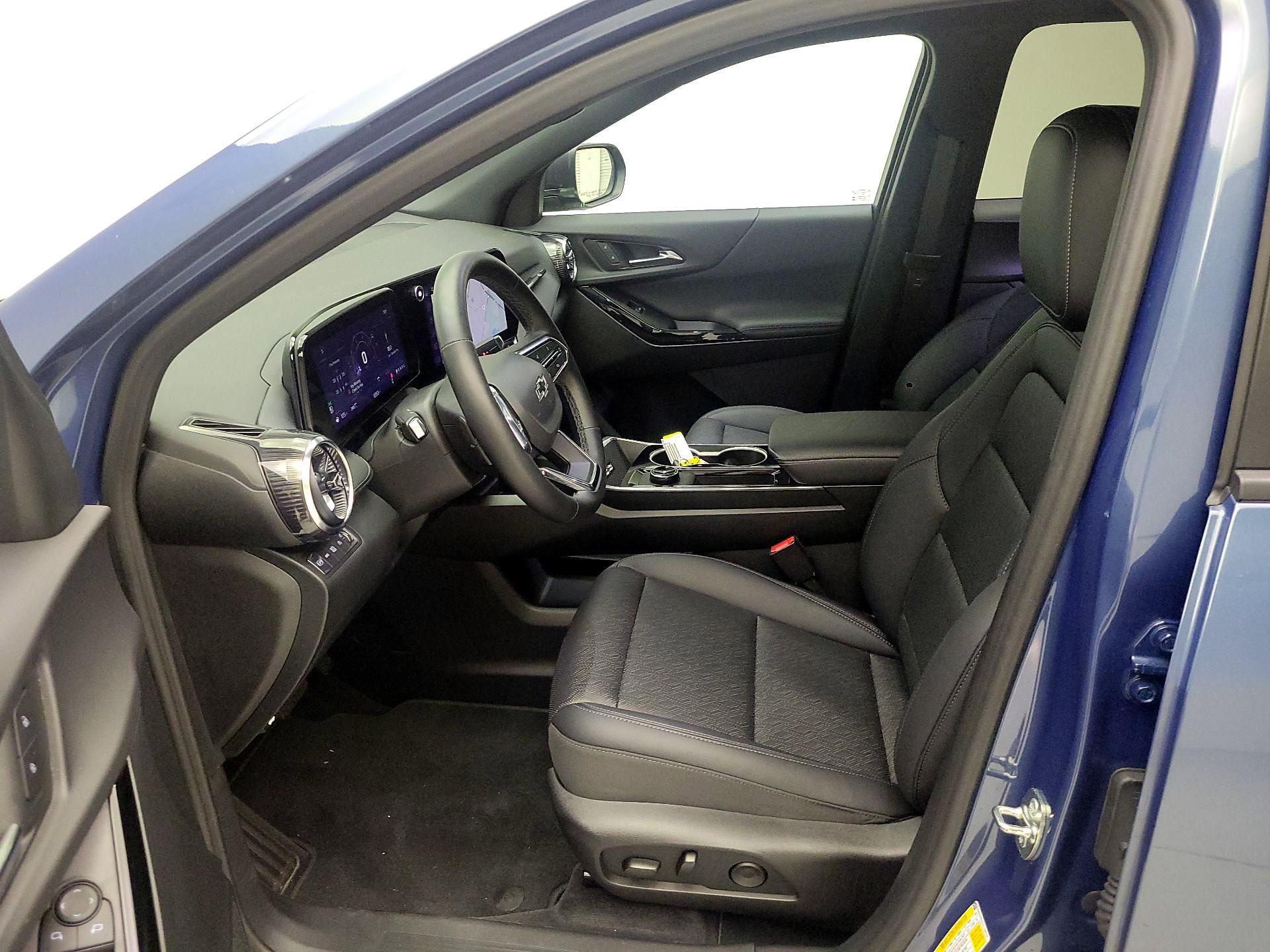 Thumbnail: 2026 Chevrolet Equinox - 9