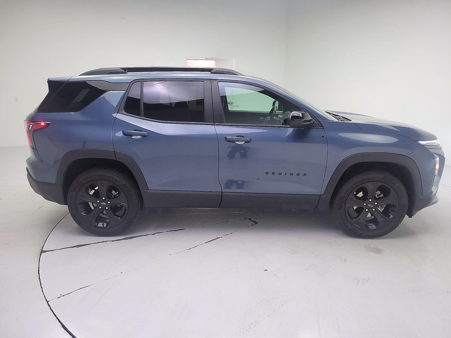 Thumbnail: 2026 Chevrolet Equinox - 4