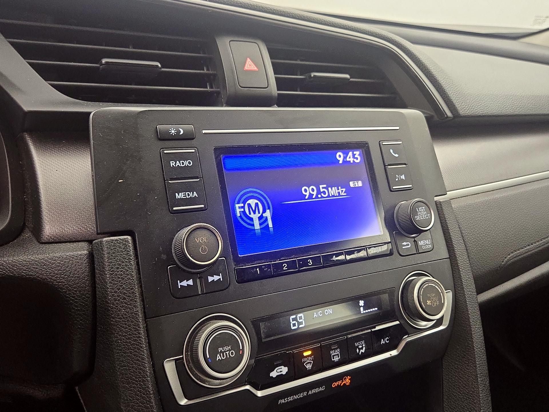 Thumbnail: 2016 Honda Civic - 15