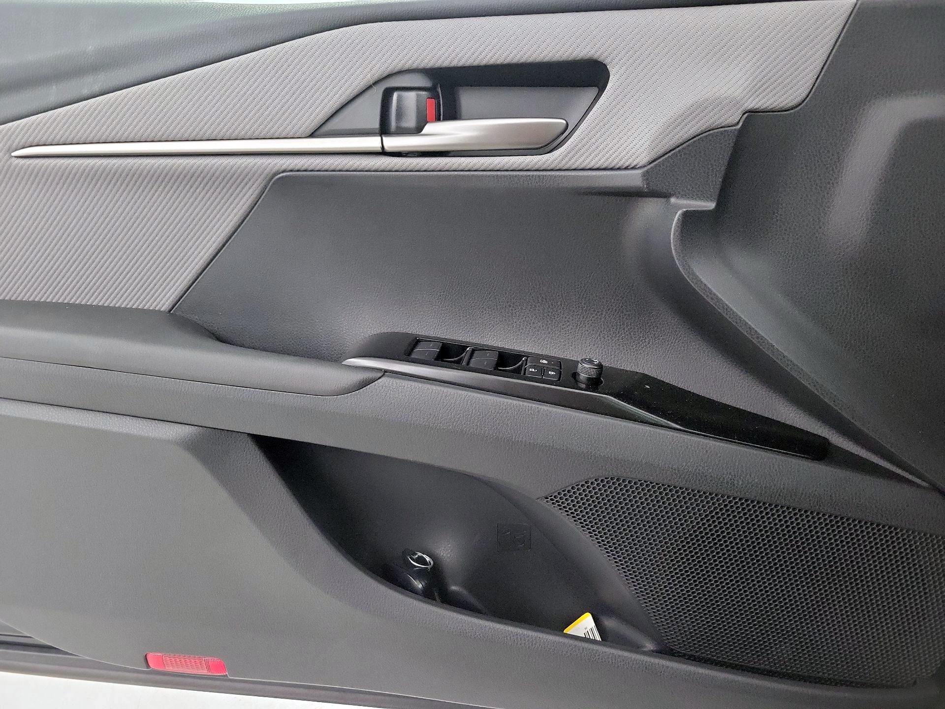 Thumbnail: 2026 Toyota Camry - 12