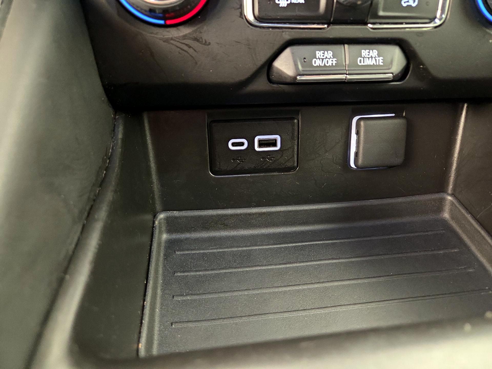 Thumbnail: 2023 Chevrolet Tahoe - 18