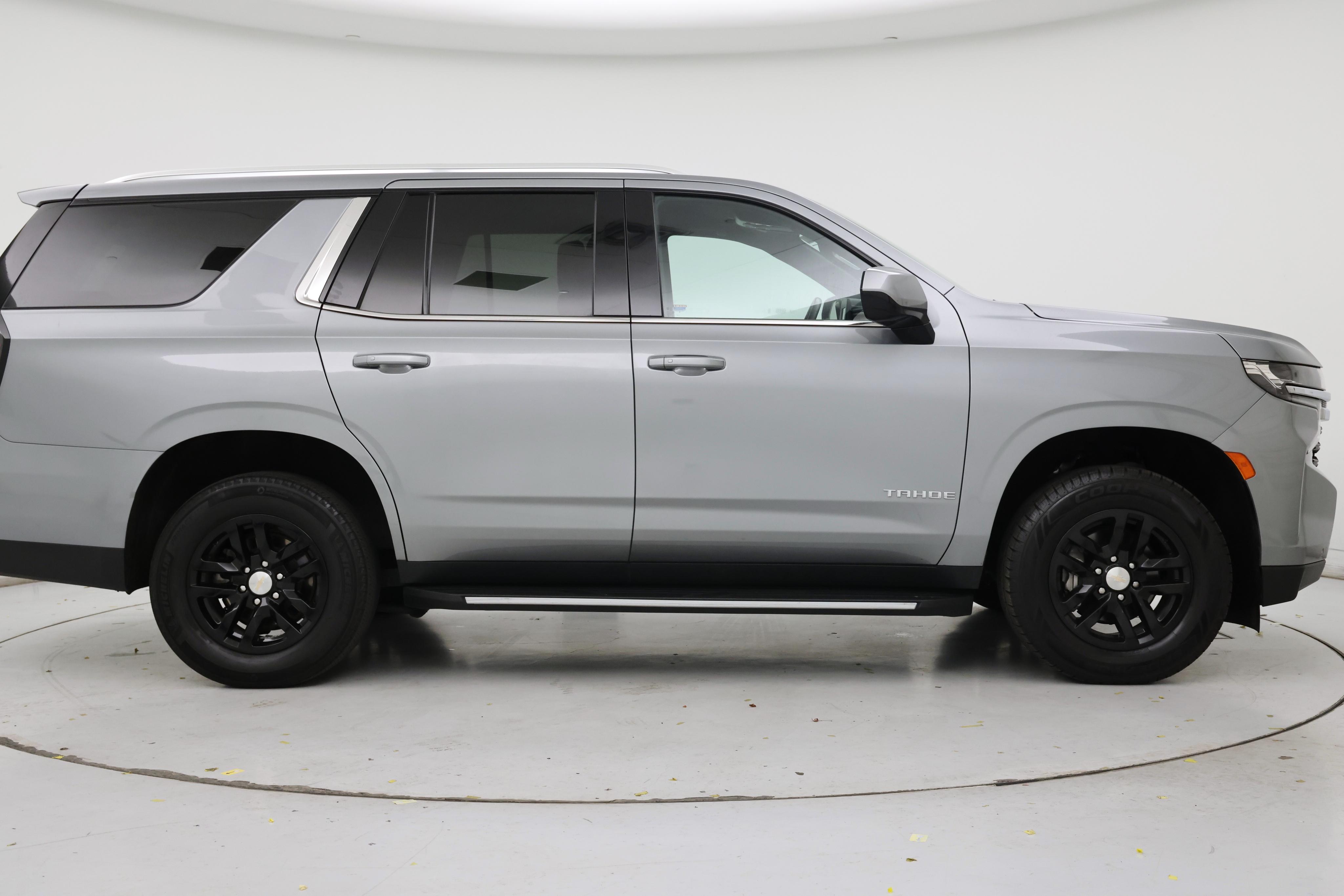 Thumbnail: 2023 Chevrolet Tahoe - 7