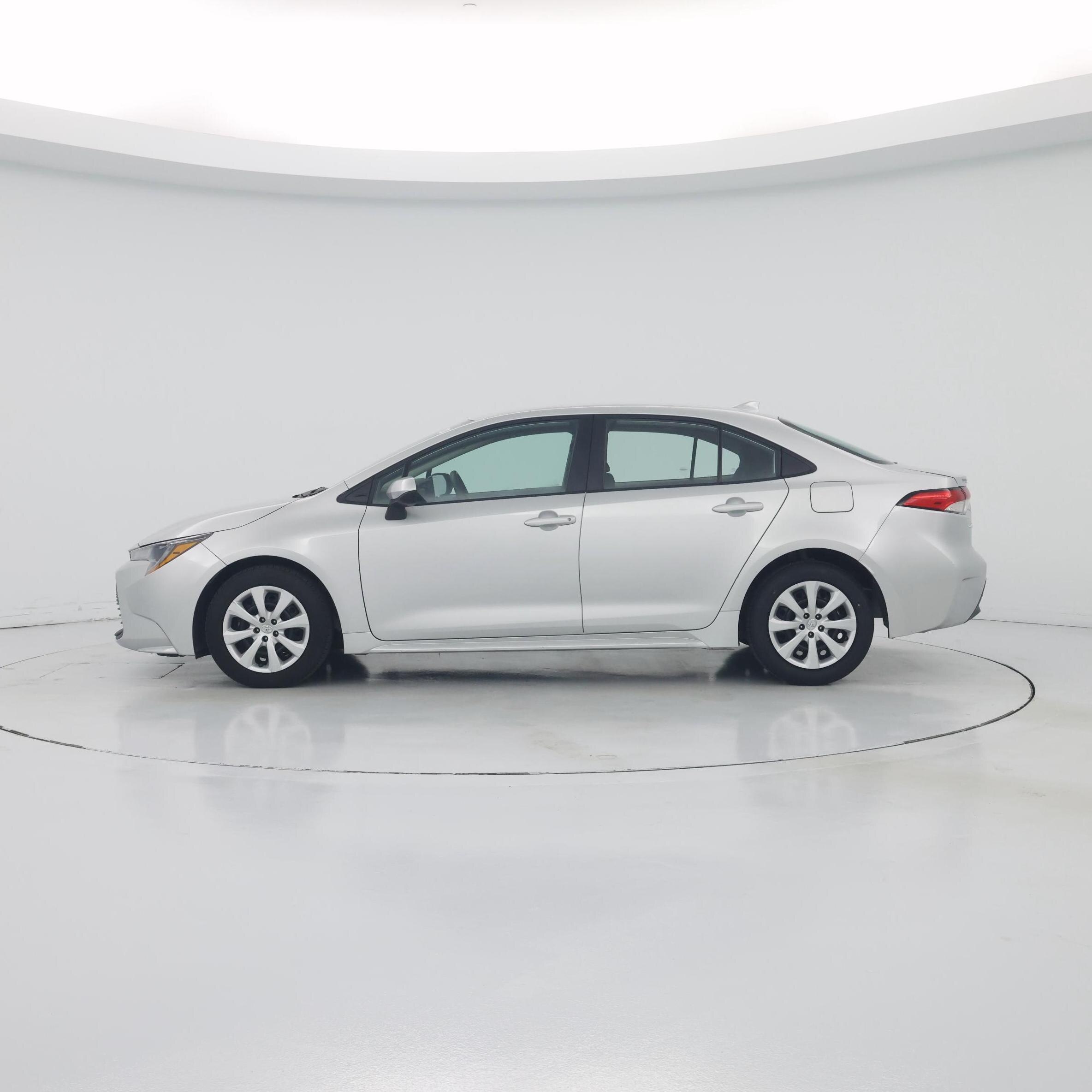 Thumbnail: 2023 Toyota Corolla - 3