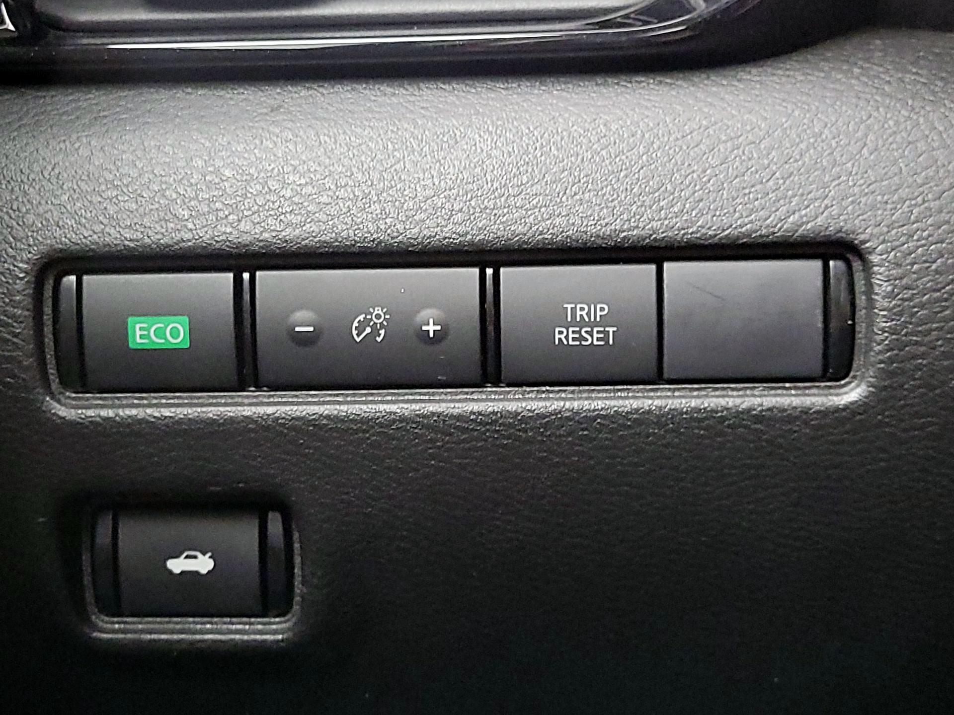 Thumbnail: 2023 Nissan Sentra - 13