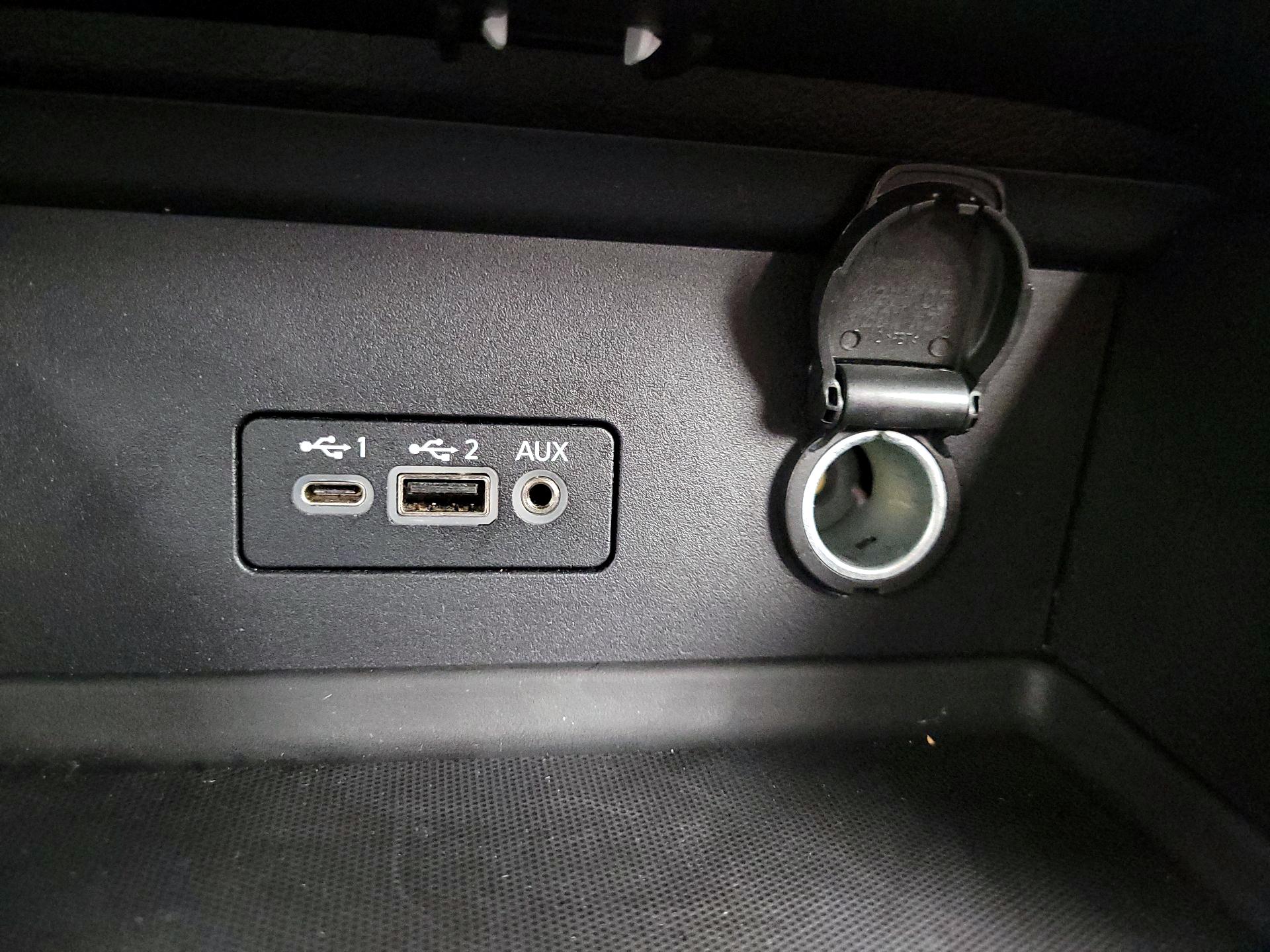 Thumbnail: 2023 Nissan Sentra - 18