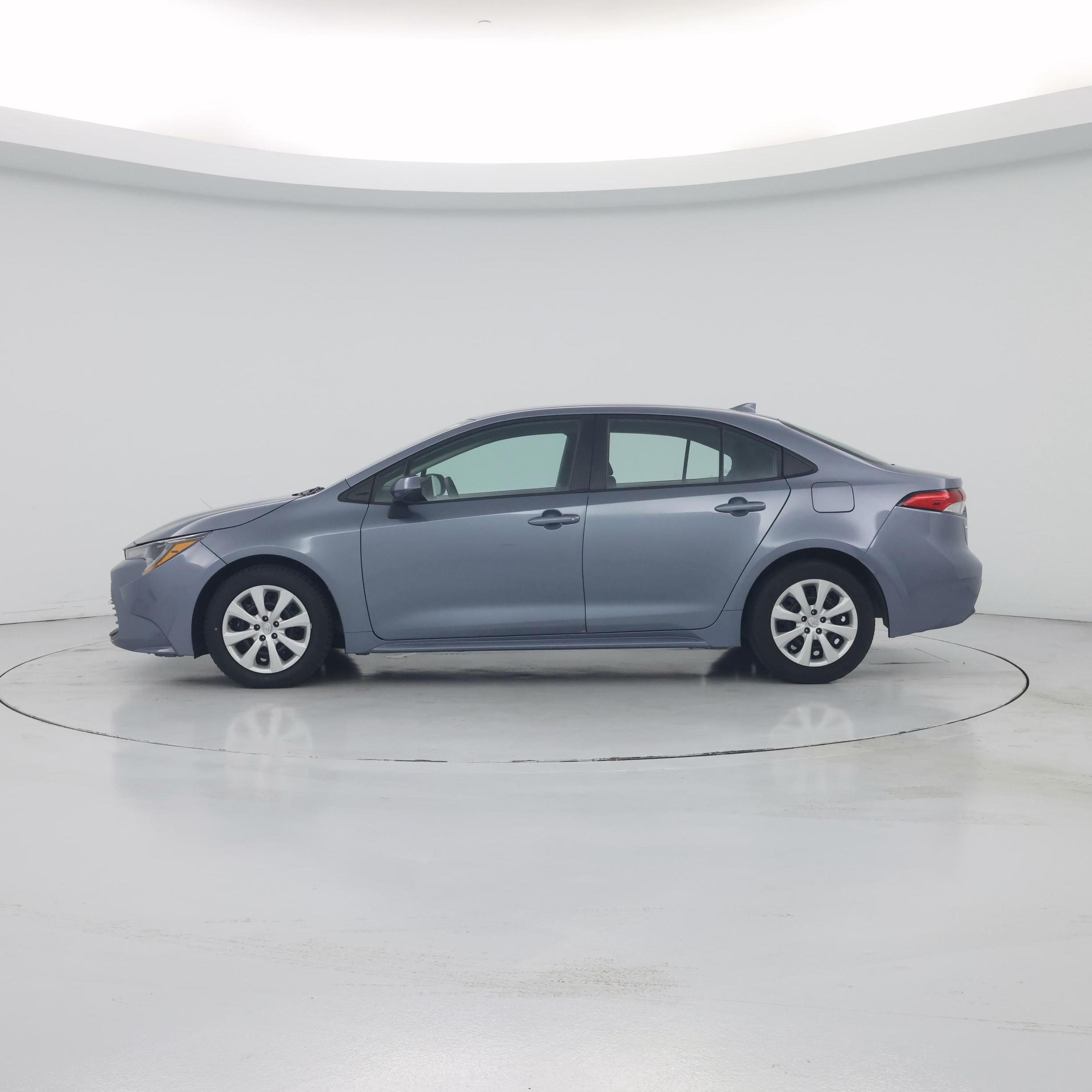 Thumbnail: 2023 Toyota Corolla - 3