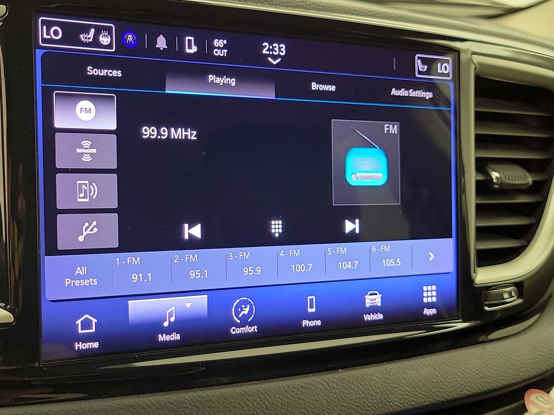 Thumbnail: 2022 Chrysler Pacifica - 15