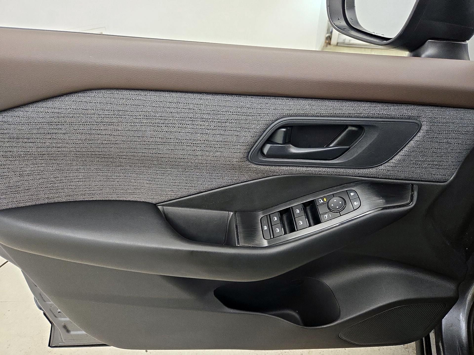 Thumbnail: 2023 Nissan Rogue - 12