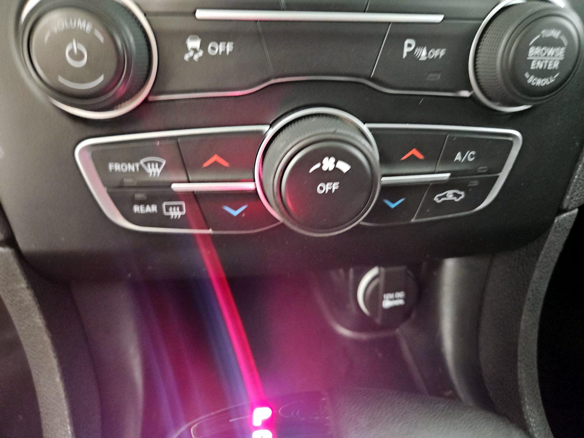 Thumbnail: 2023 Dodge Charger - 16