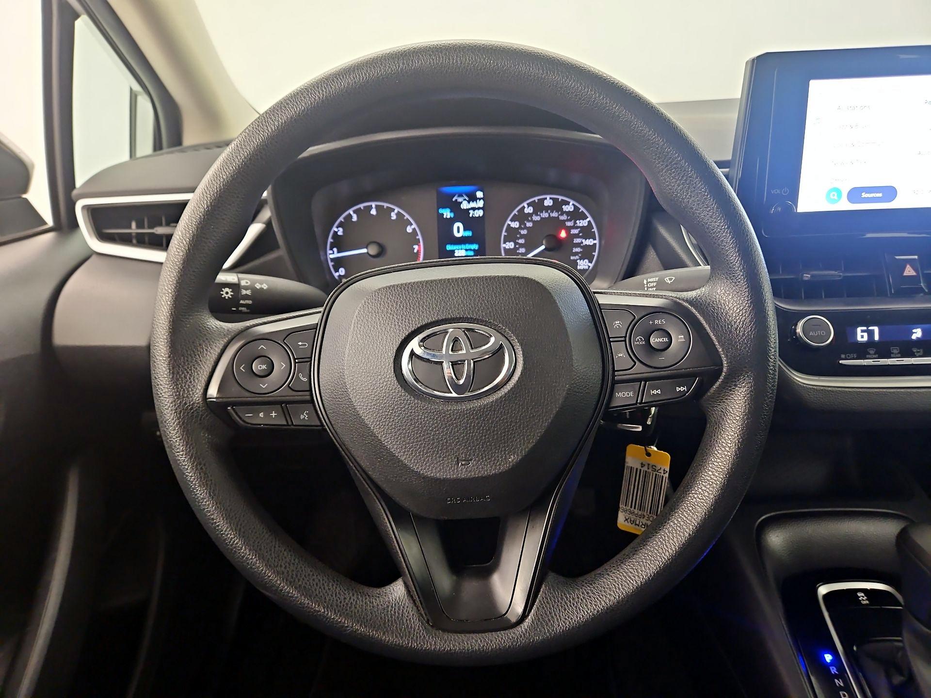 Thumbnail: 2023 Toyota Corolla - 10