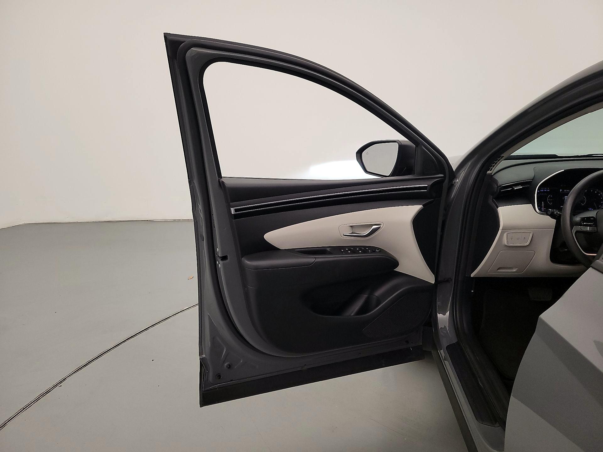 Thumbnail: 2024 Hyundai Tucson - 12