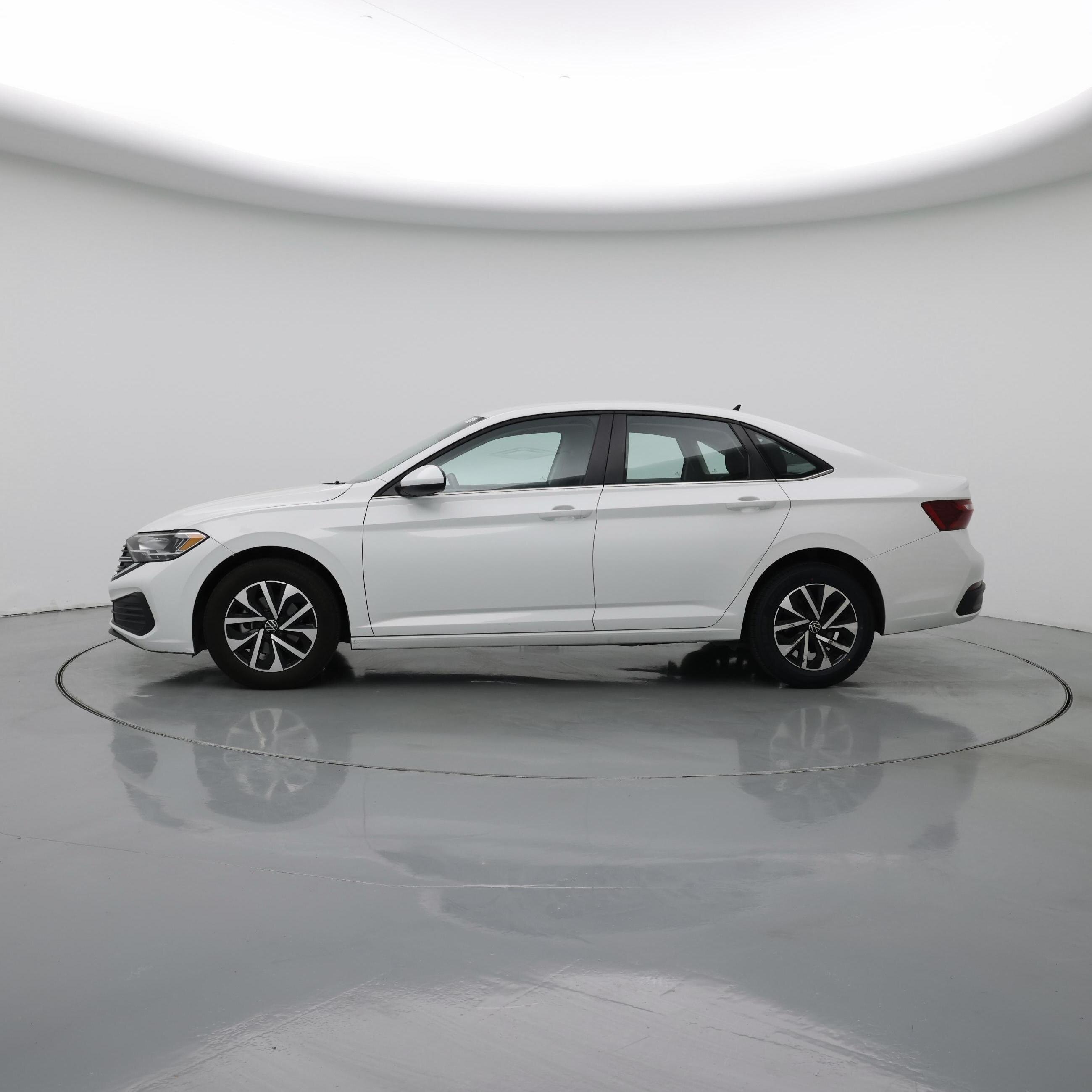 Thumbnail: 2024 Volkswagen Jetta - 3