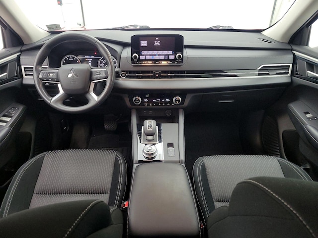 Red 2022 Mitsubishi Outlander ES S-AWC SUV / Crossover All-Wheel Drive Automatic