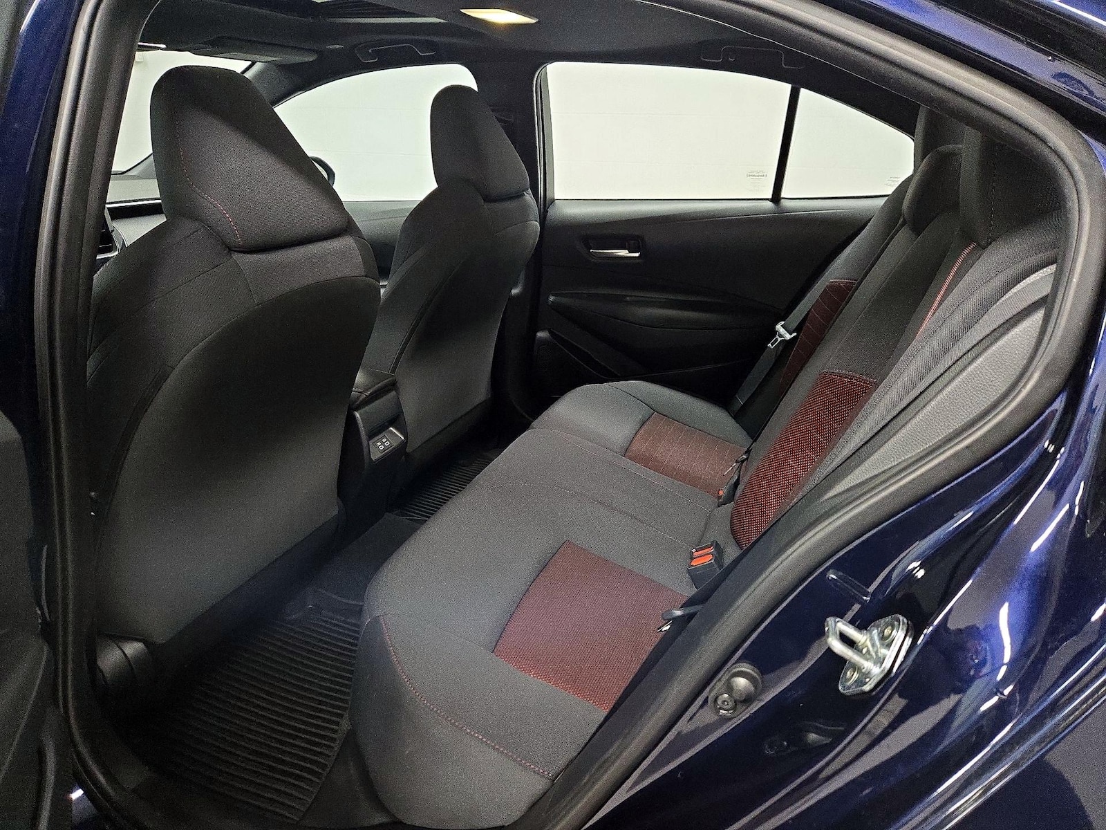 2023 Toyota Corolla SE - Photo 21