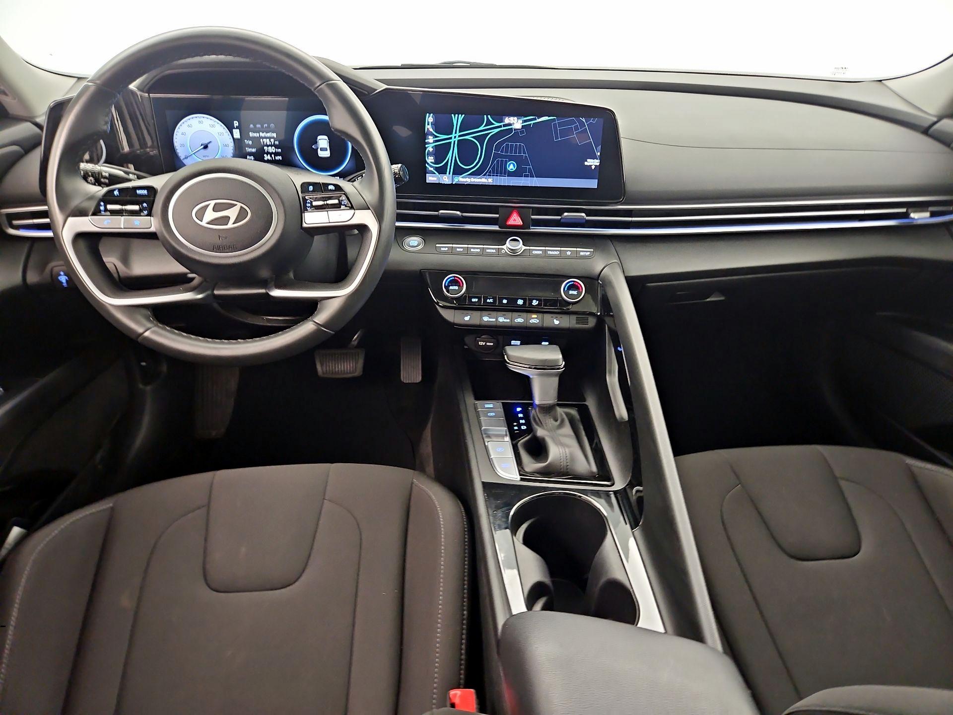 Thumbnail: 2025 Hyundai Elantra - 9