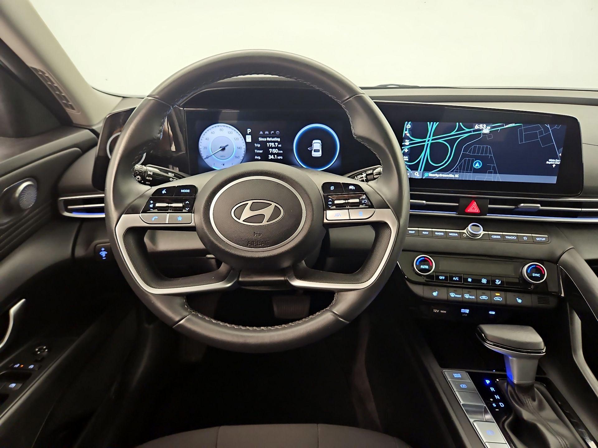 Thumbnail: 2025 Hyundai Elantra - 10