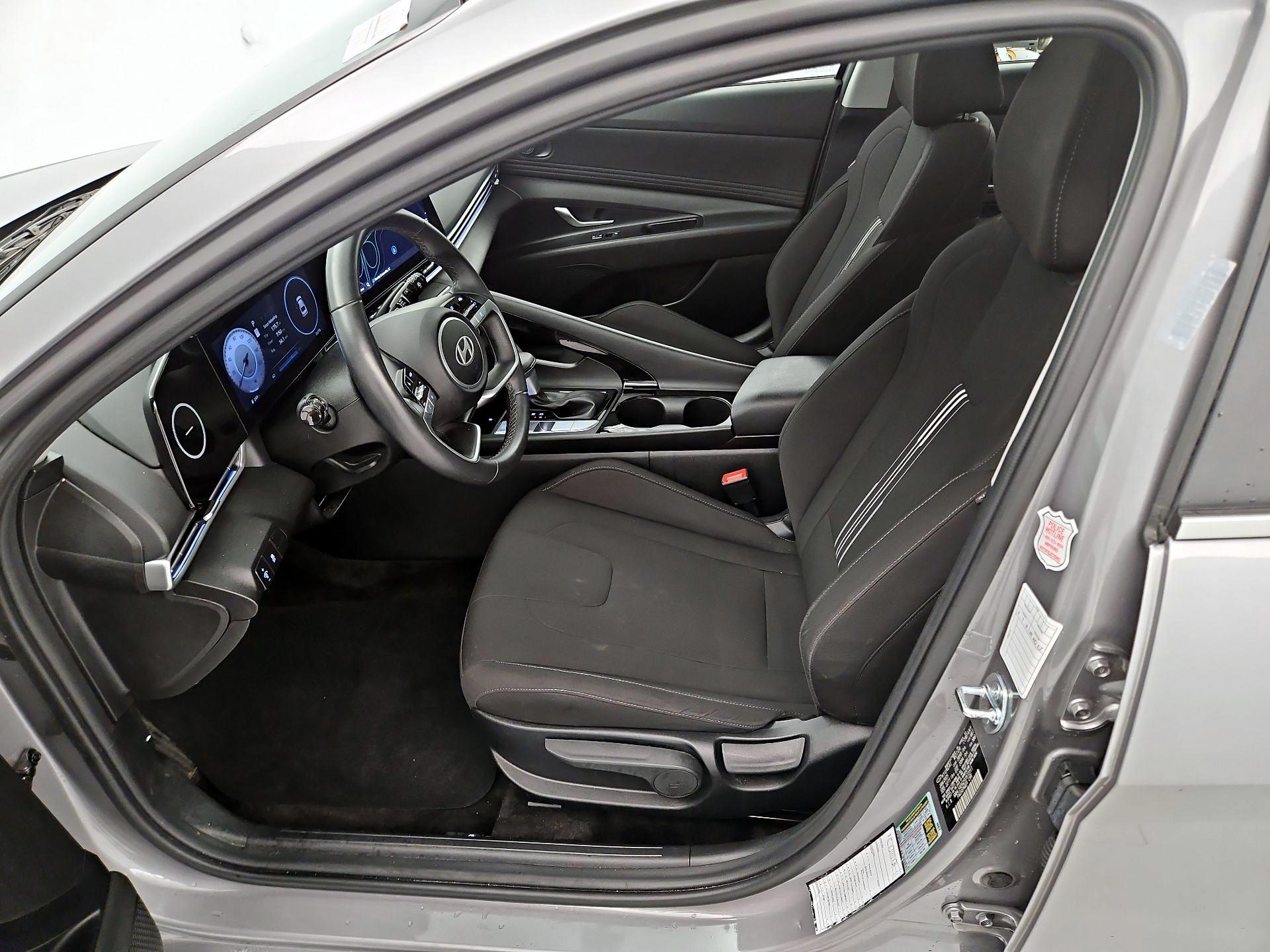 Thumbnail: 2025 Hyundai Elantra - 11